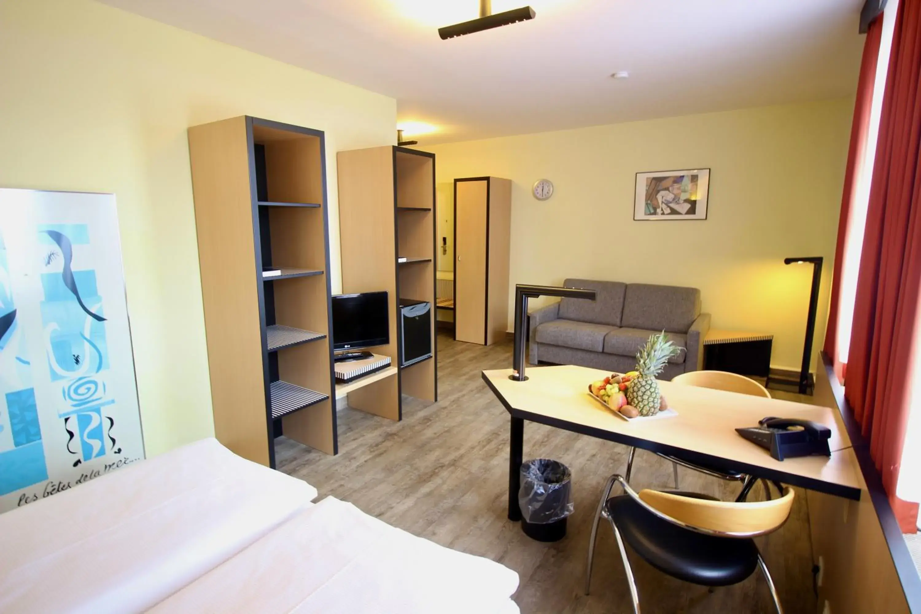 Photo of the whole room, Bed in TRYP by Wyndham Halle Photo of the whole room, Bed in TRYP by Wyndham Halle