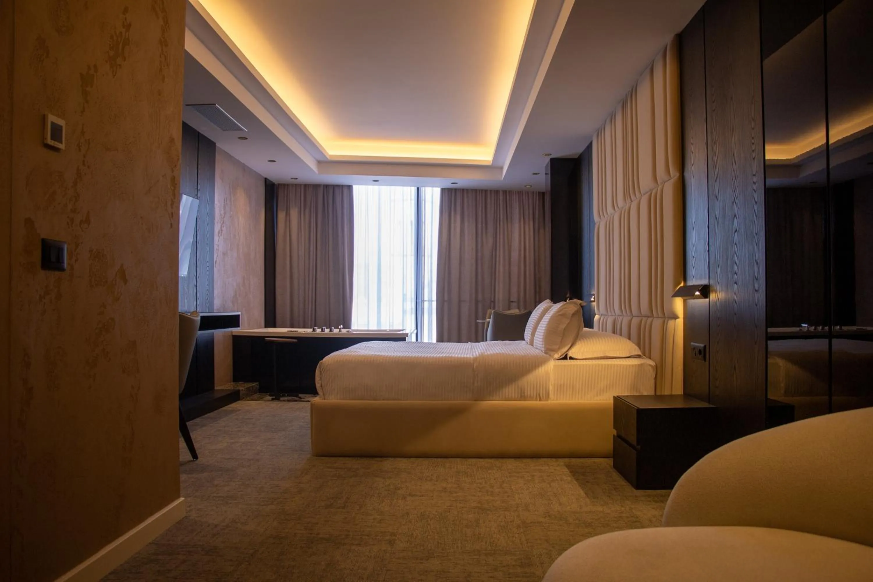 Living room, Bed in Hotel Chicago