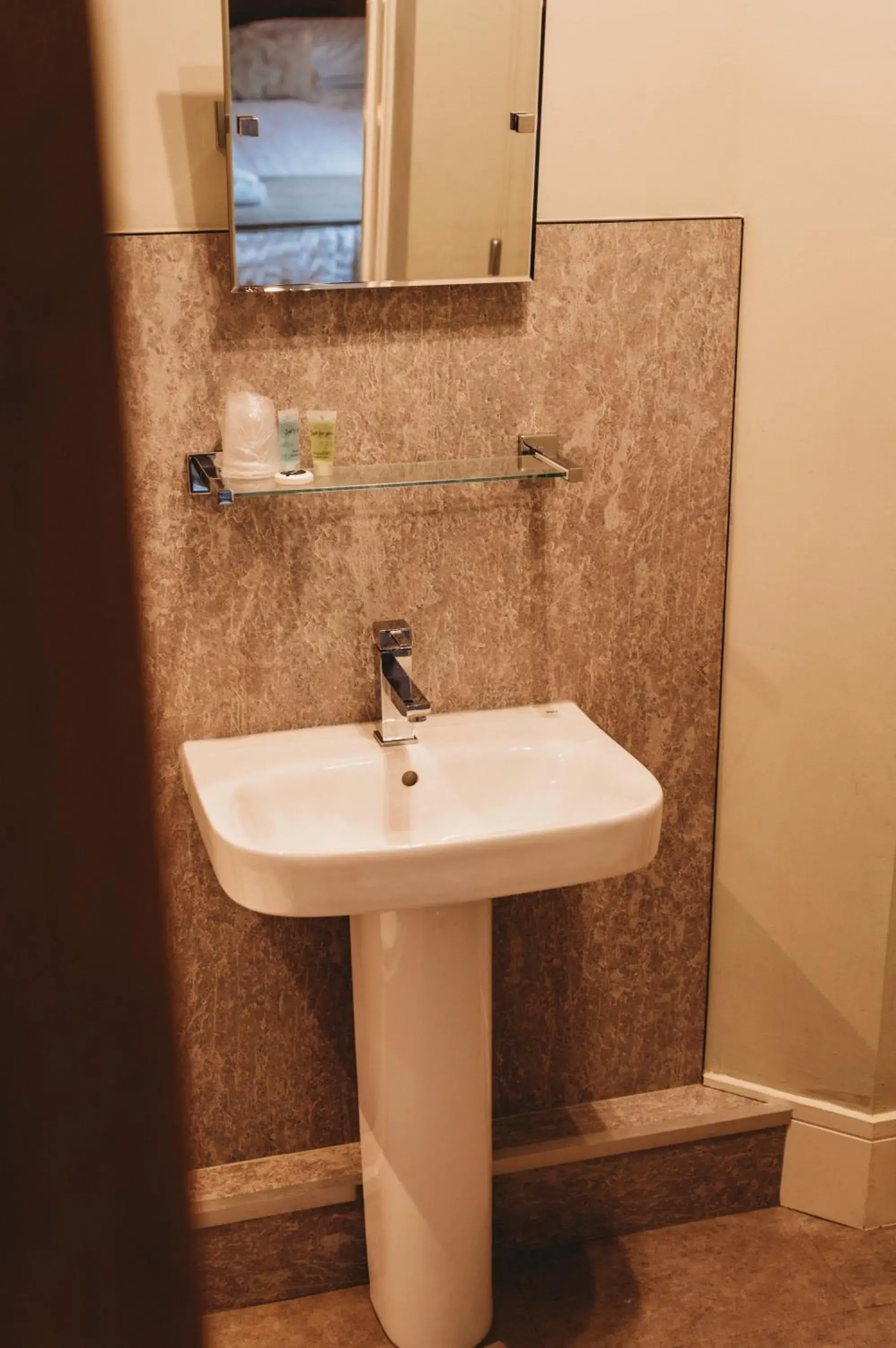 The White Lion Inn The White Lion Inn