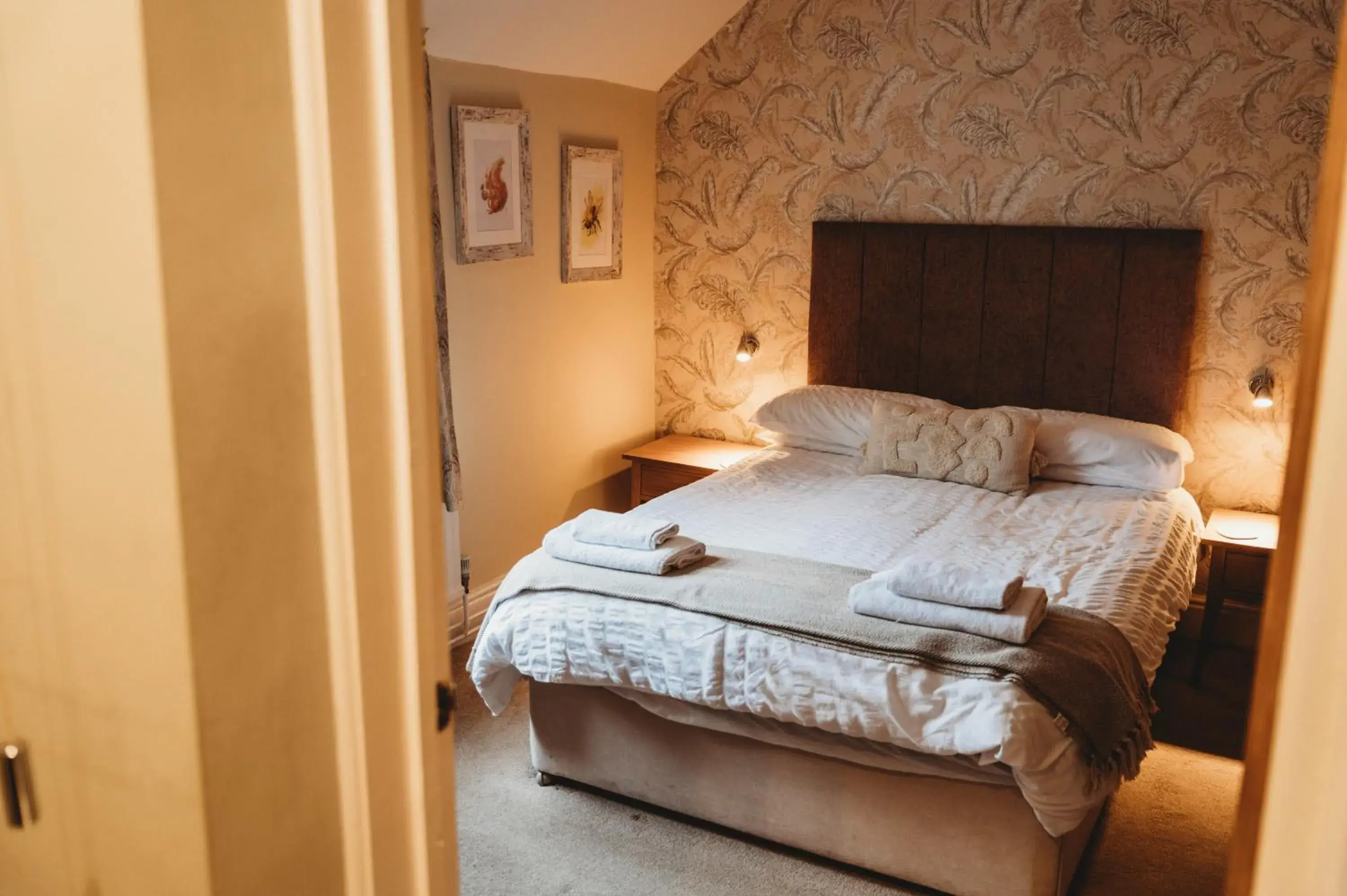 Bed in The White Lion Inn Bed in The White Lion Inn