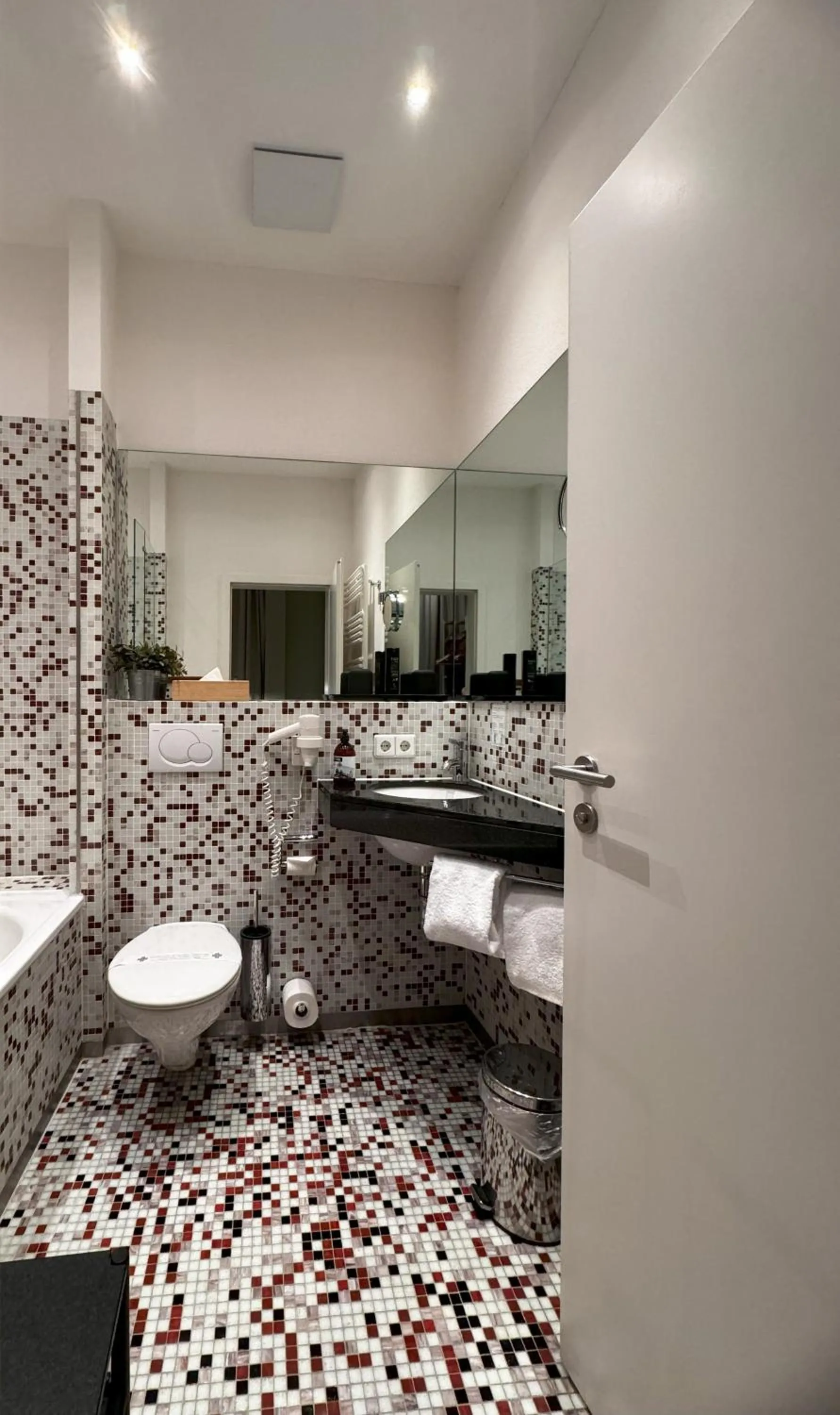 Bathroom in Hotel Zur Alten Brücke