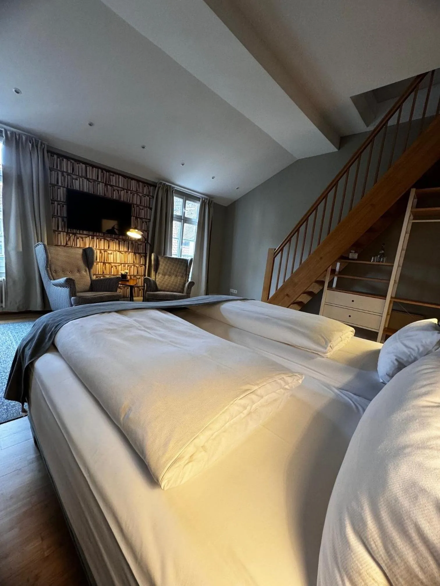 Photo of the whole room, Bed in Hotel Zur Alten Brücke