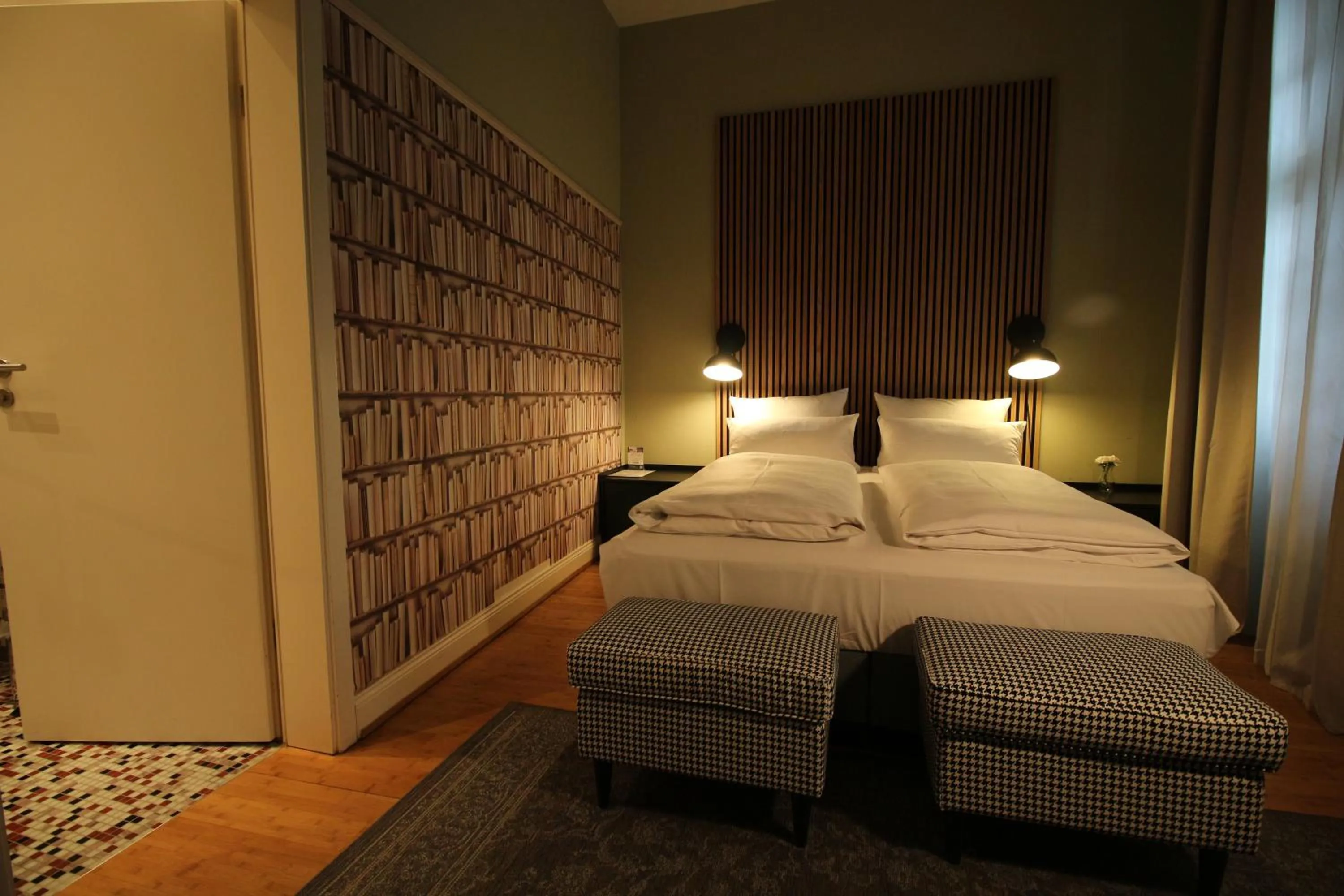 Bed in Hotel Zur Alten Brücke