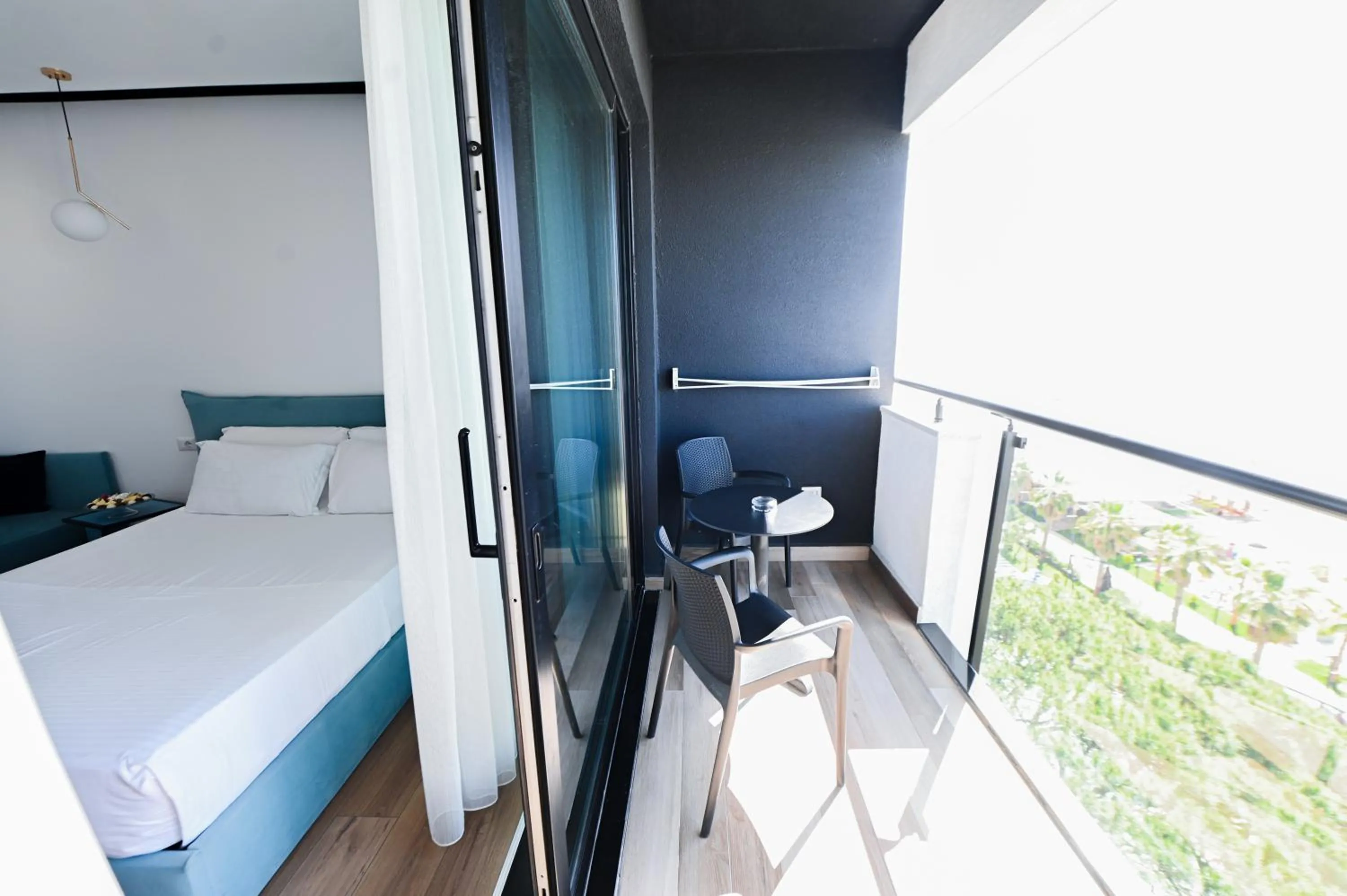 Balcony/Terrace, Bed in Royal G Max