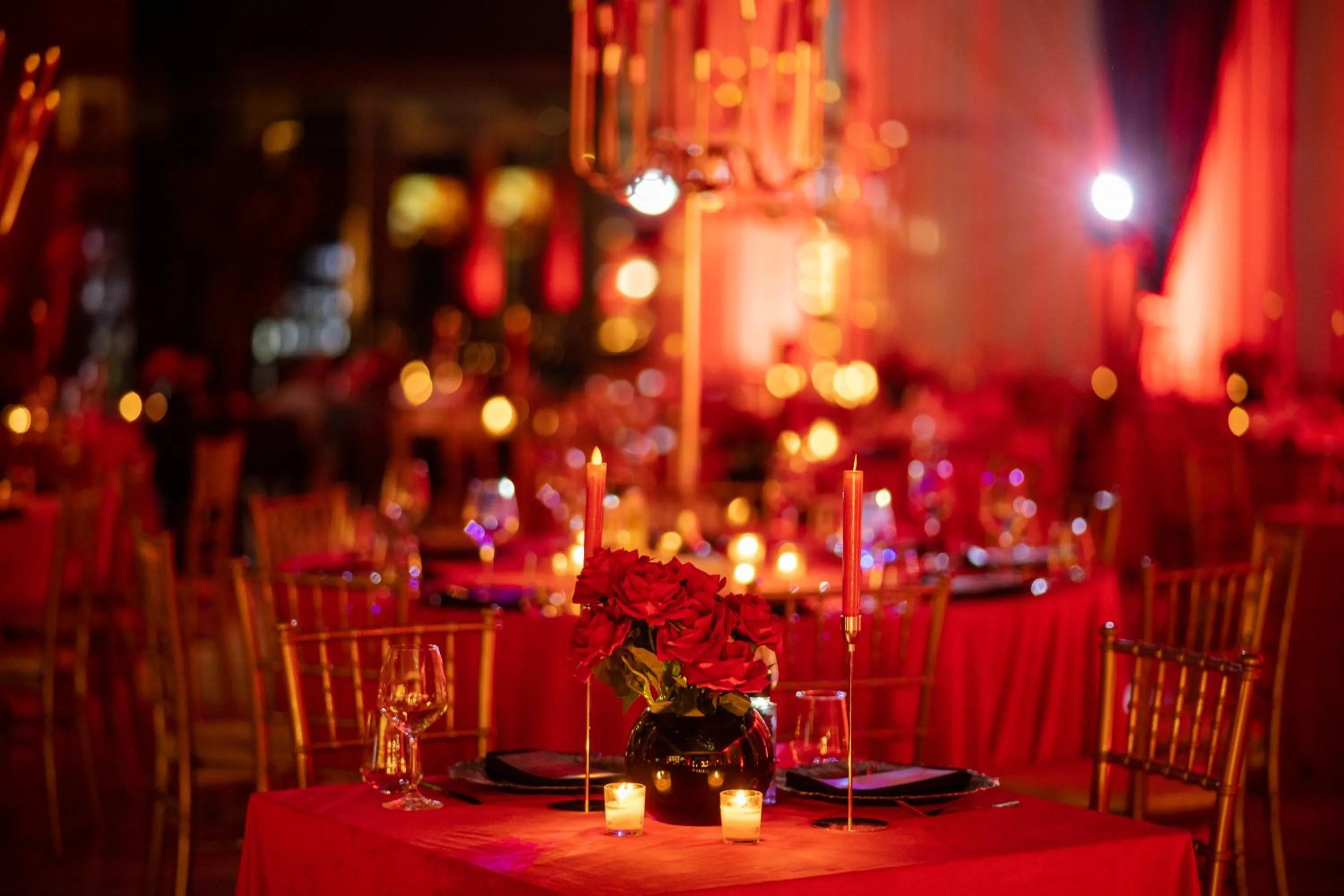 Restaurant/places to eat in Royal G Max