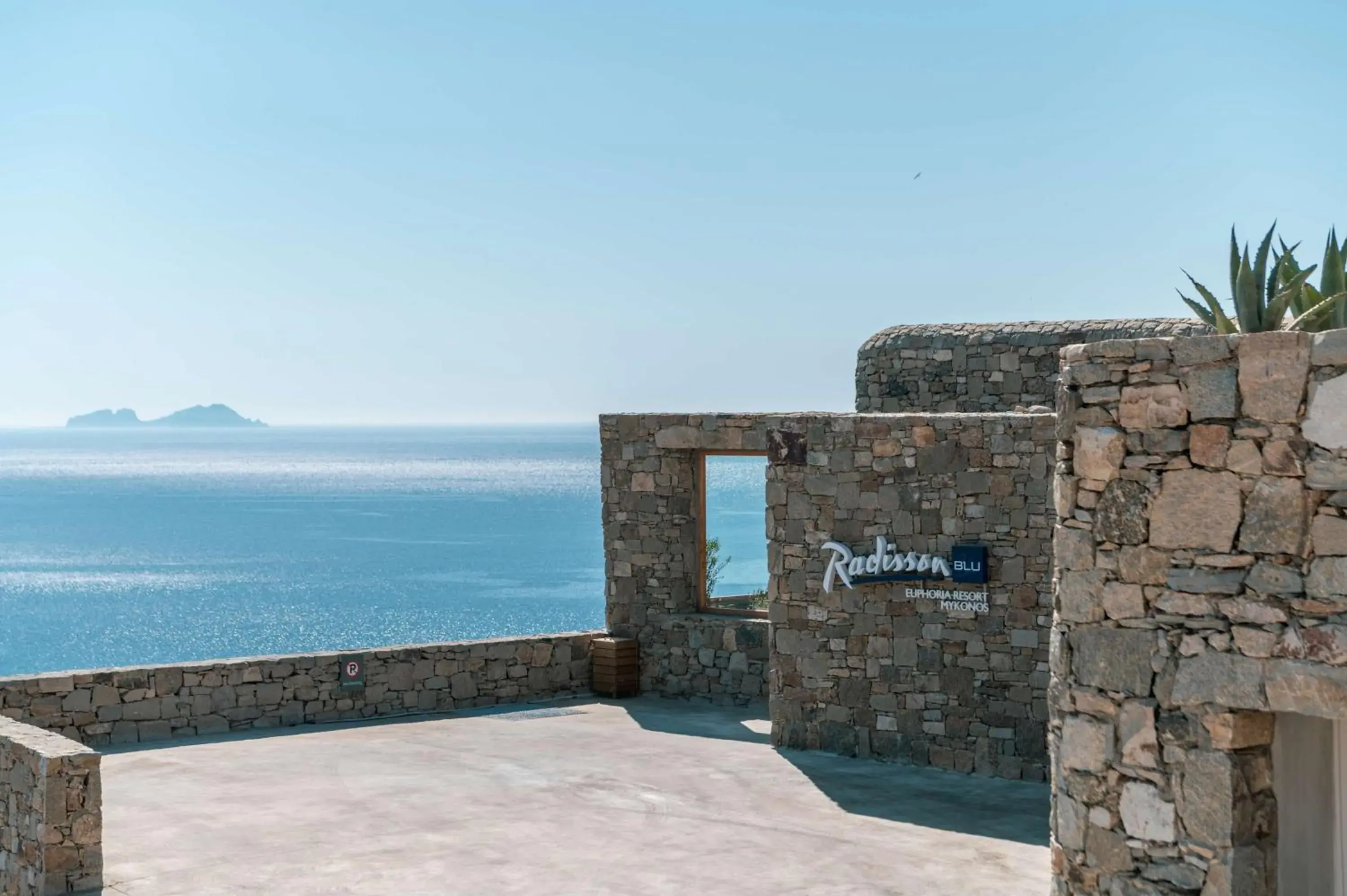 Property building in Radisson Blu Euphoria Resort, Mykonos Property building in Radisson Blu Euphoria Resort, Mykonos