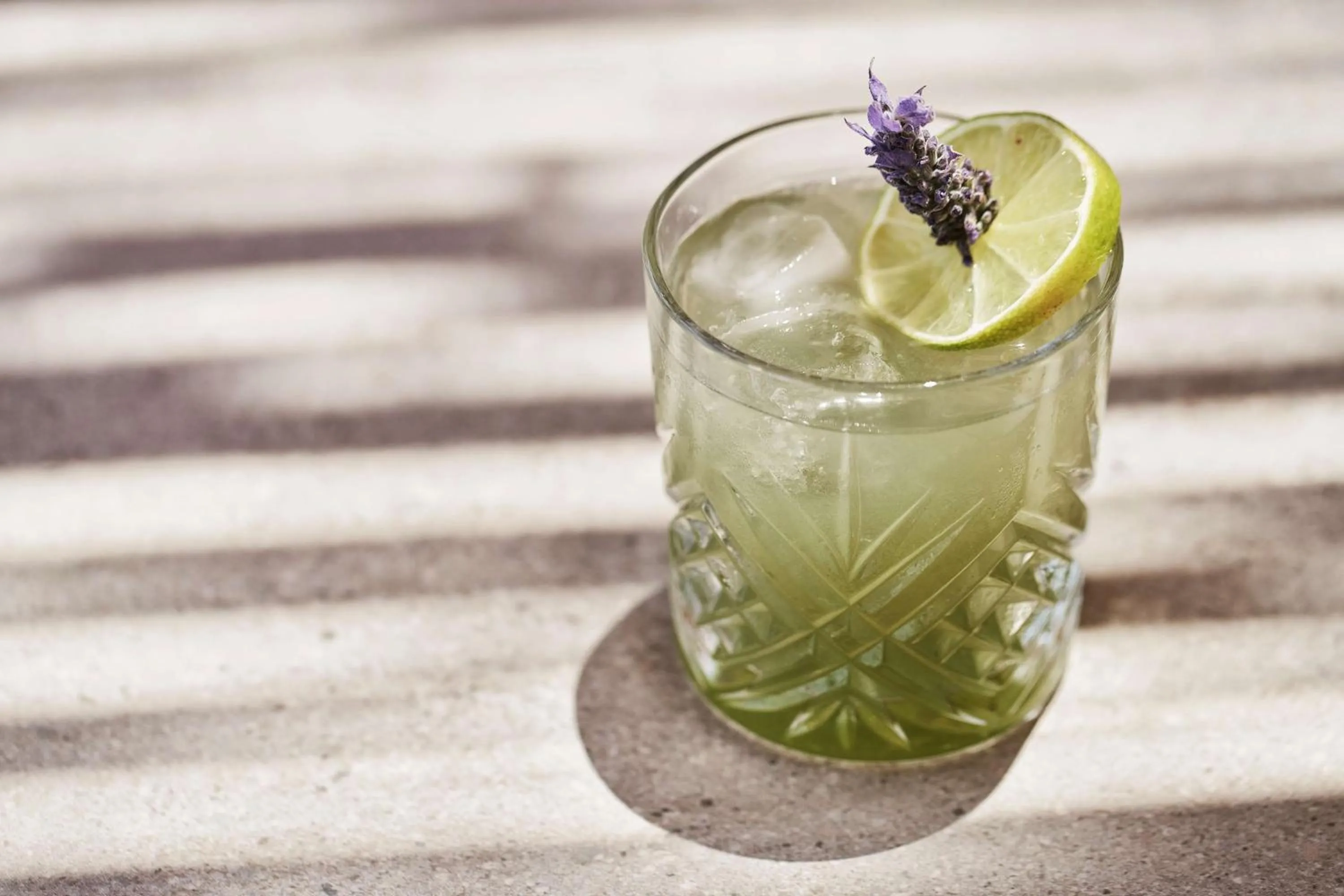 Lounge or bar in Radisson Blu Euphoria Resort, Mykonos