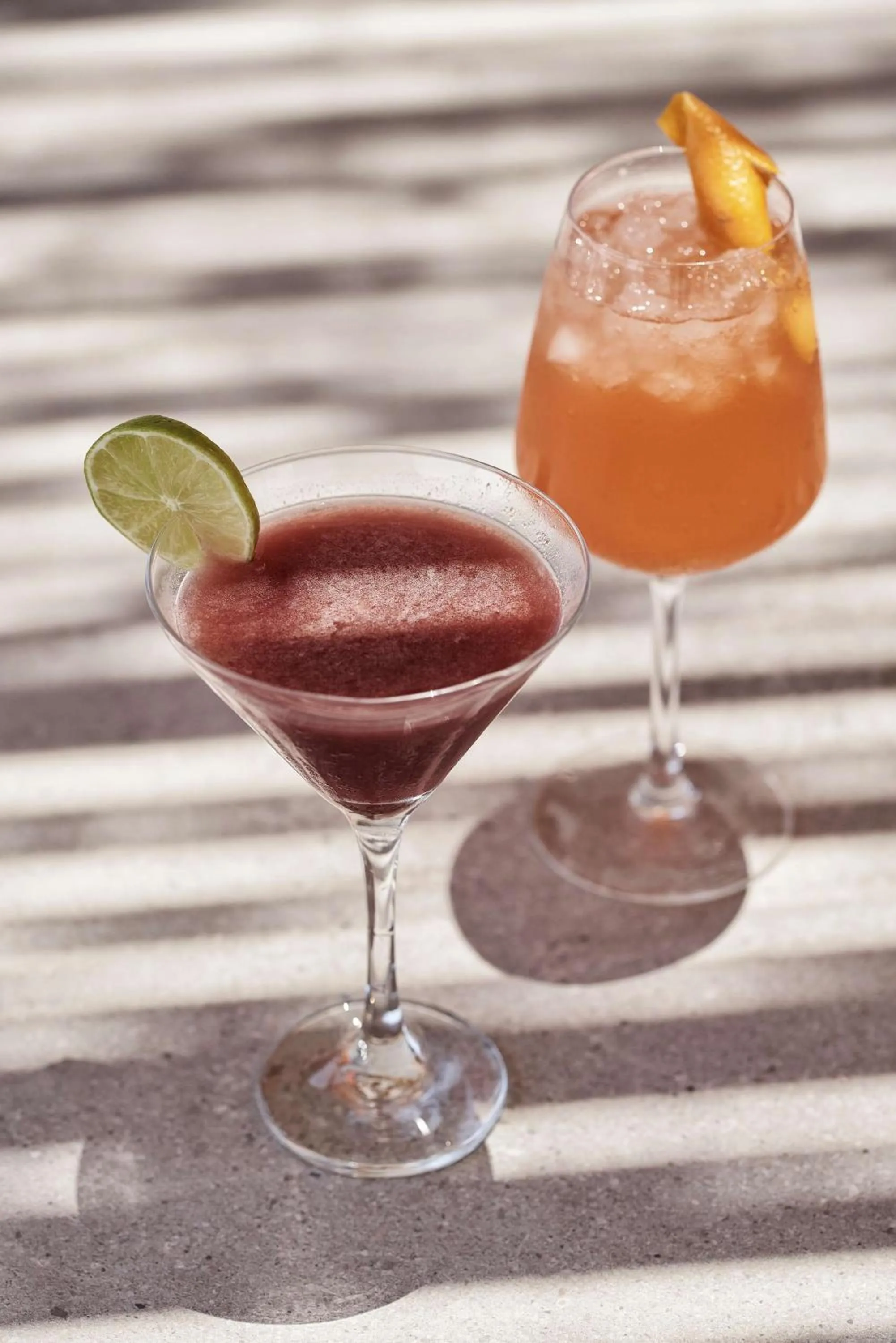 Lounge or bar in Radisson Blu Euphoria Resort, Mykonos