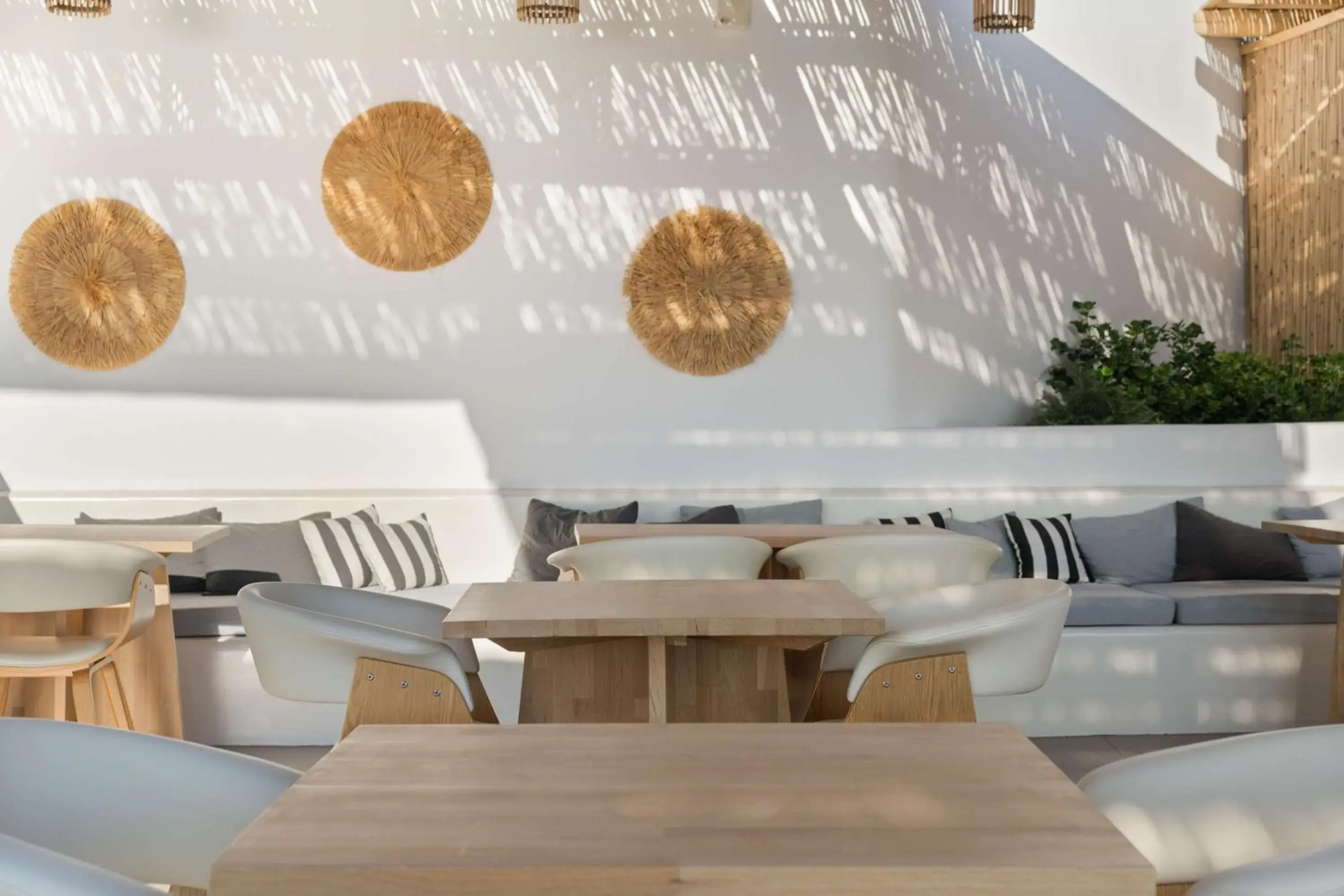 Restaurant/places to eat in Radisson Blu Euphoria Resort, Mykonos Restaurant/places to eat in Radisson Blu Euphoria Resort, Mykonos