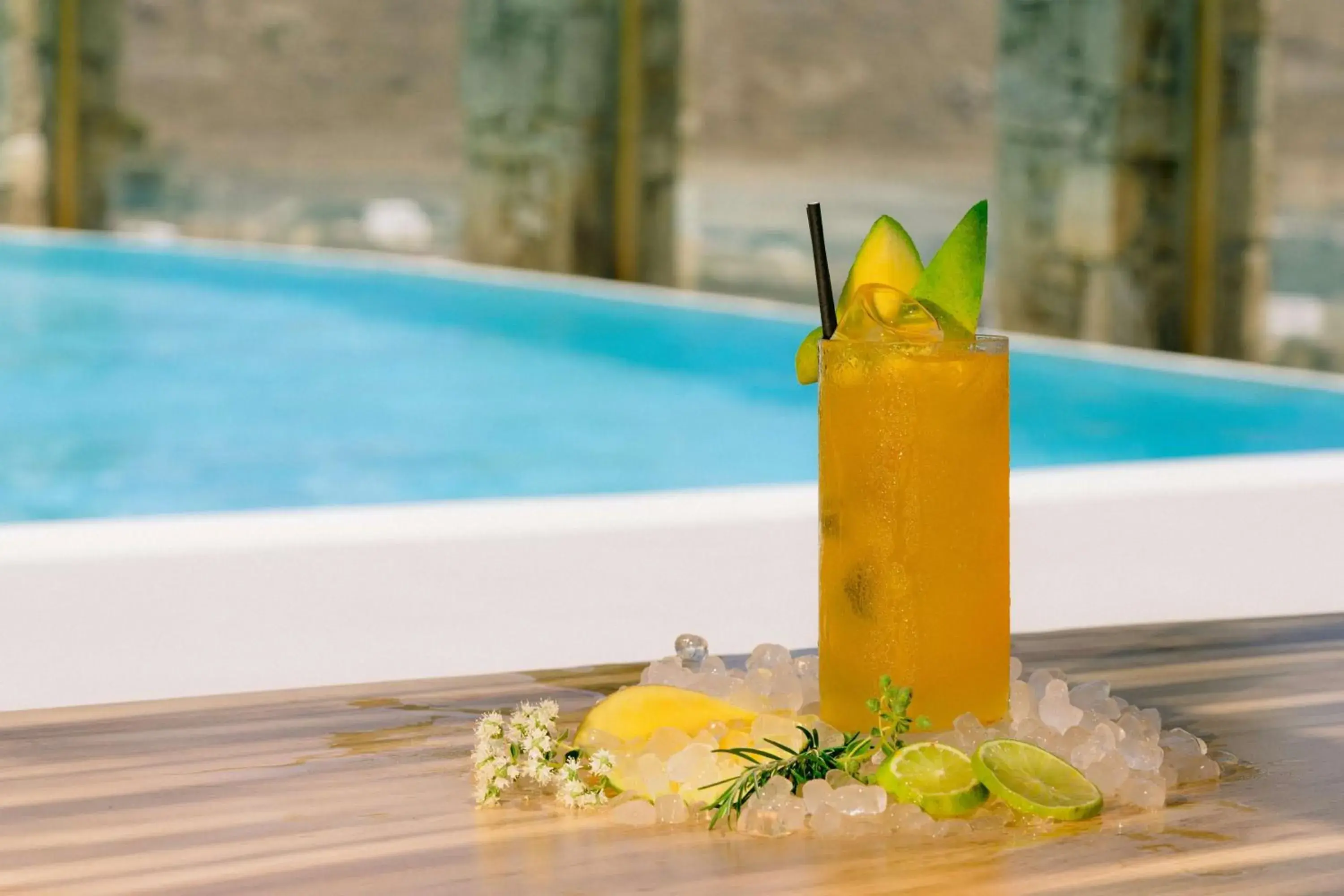 Lounge or bar in Radisson Blu Euphoria Resort, Mykonos Lounge or bar in Radisson Blu Euphoria Resort, Mykonos