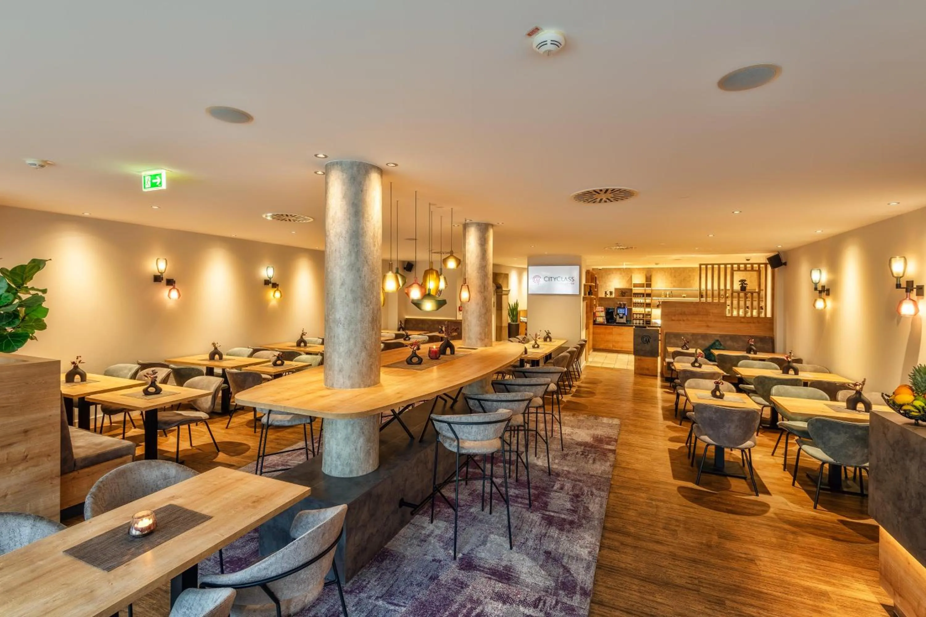 Restaurant/places to eat in CityClass Hotel am Dom