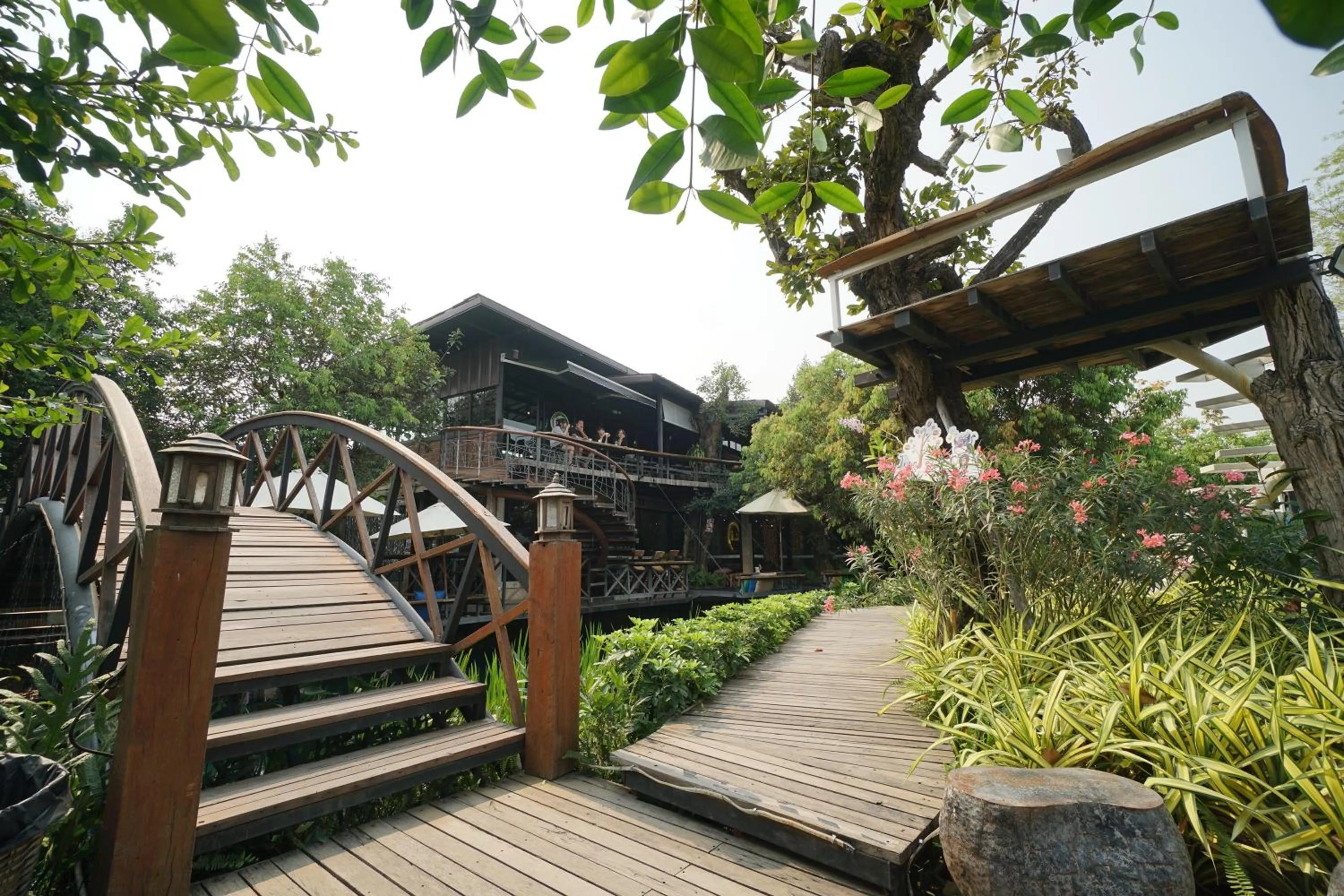 Restaurant/places to eat in Tongna Cottage Natural Resort