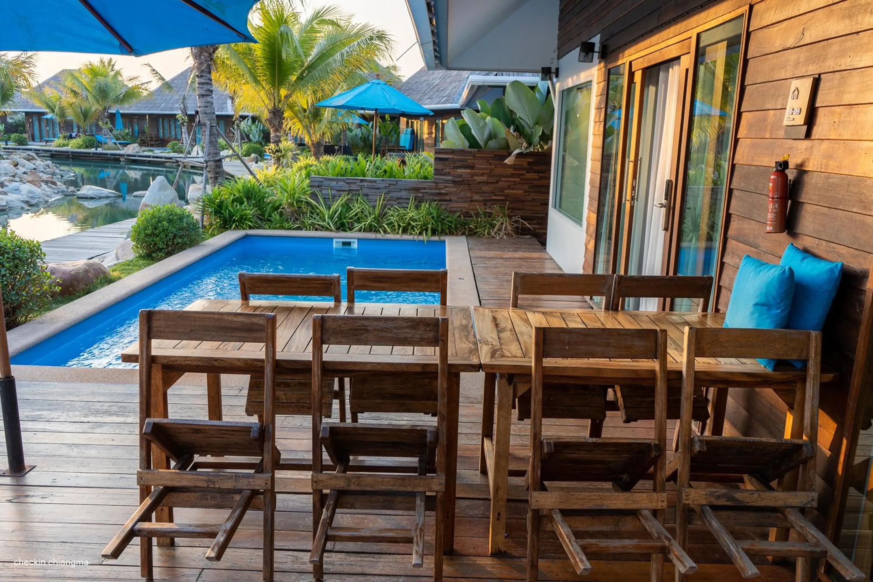 Swimming pool in Tongna Cottage Natural Resort