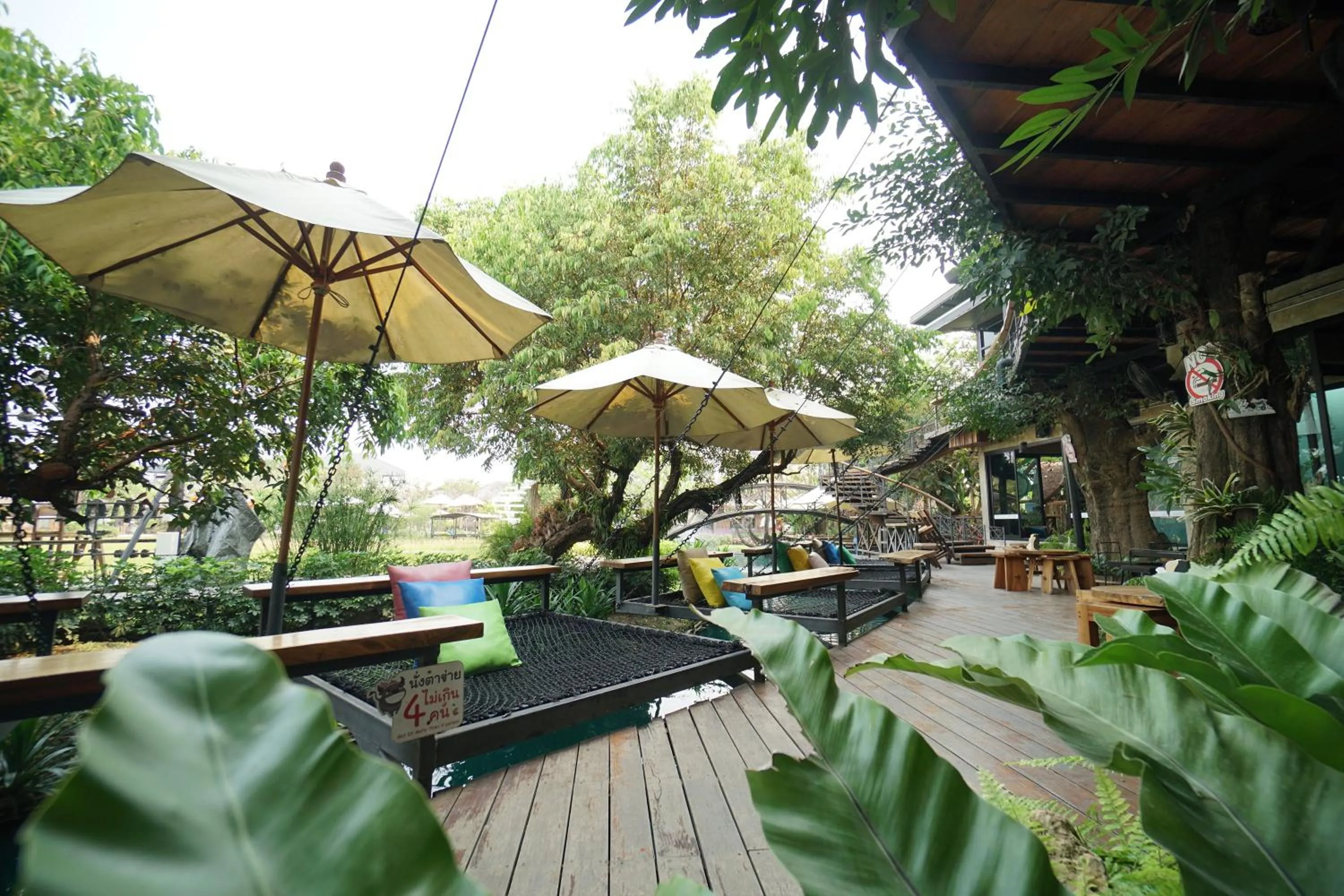 Restaurant/places to eat in Tongna Cottage Natural Resort