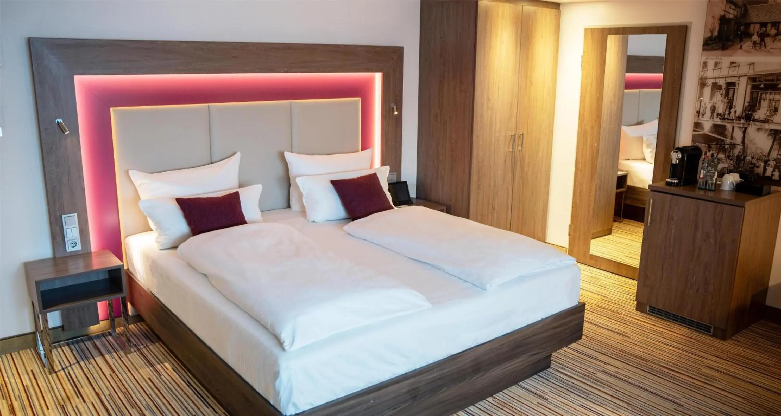 Bedroom, Bed in Best Western Plus Hotel Stadtquartier Haan Bedroom, Bed in Best Western Plus Hotel Stadtquartier Haan