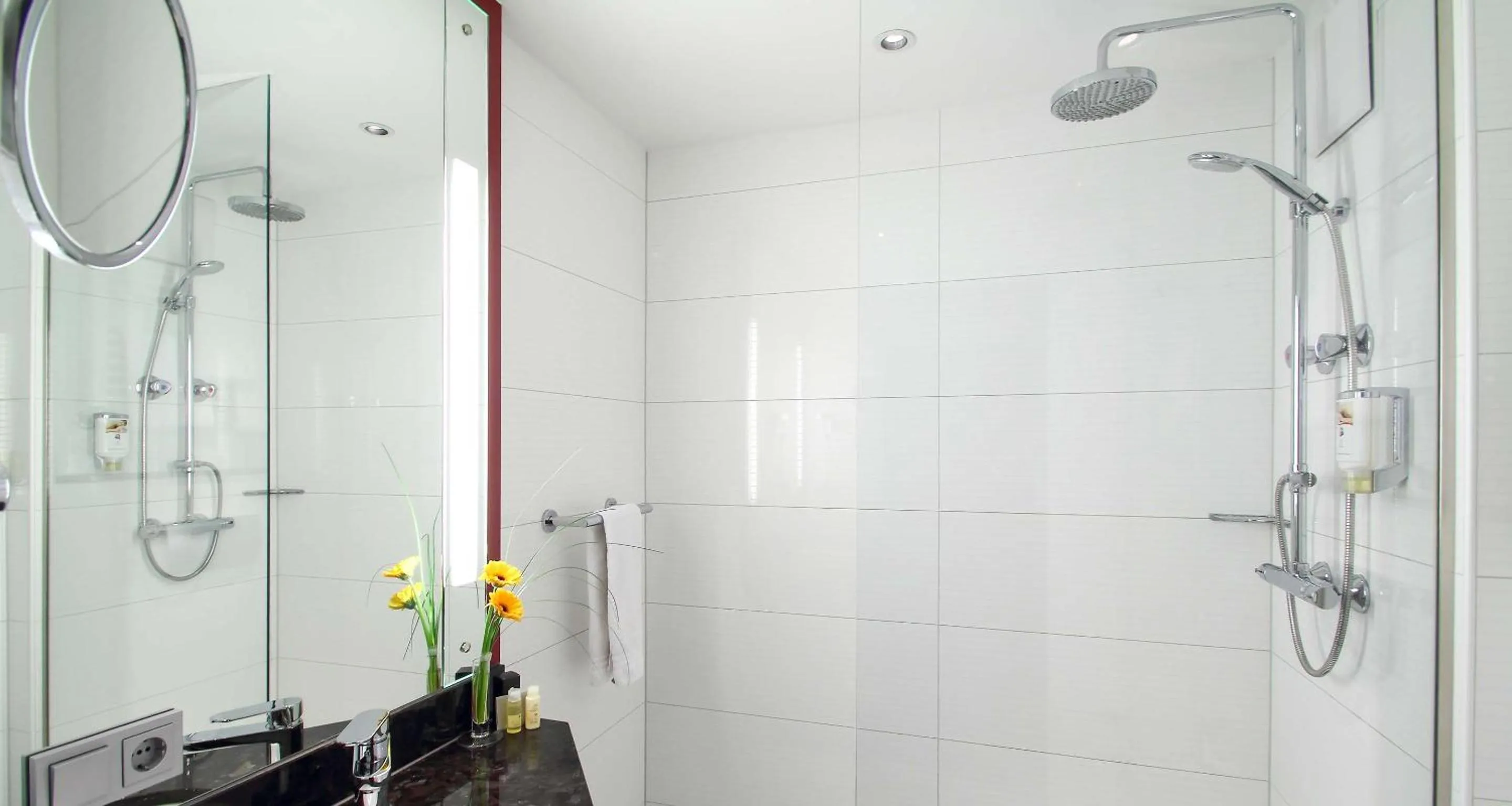 Bathroom in Best Western Plus Hotel Stadtquartier Haan