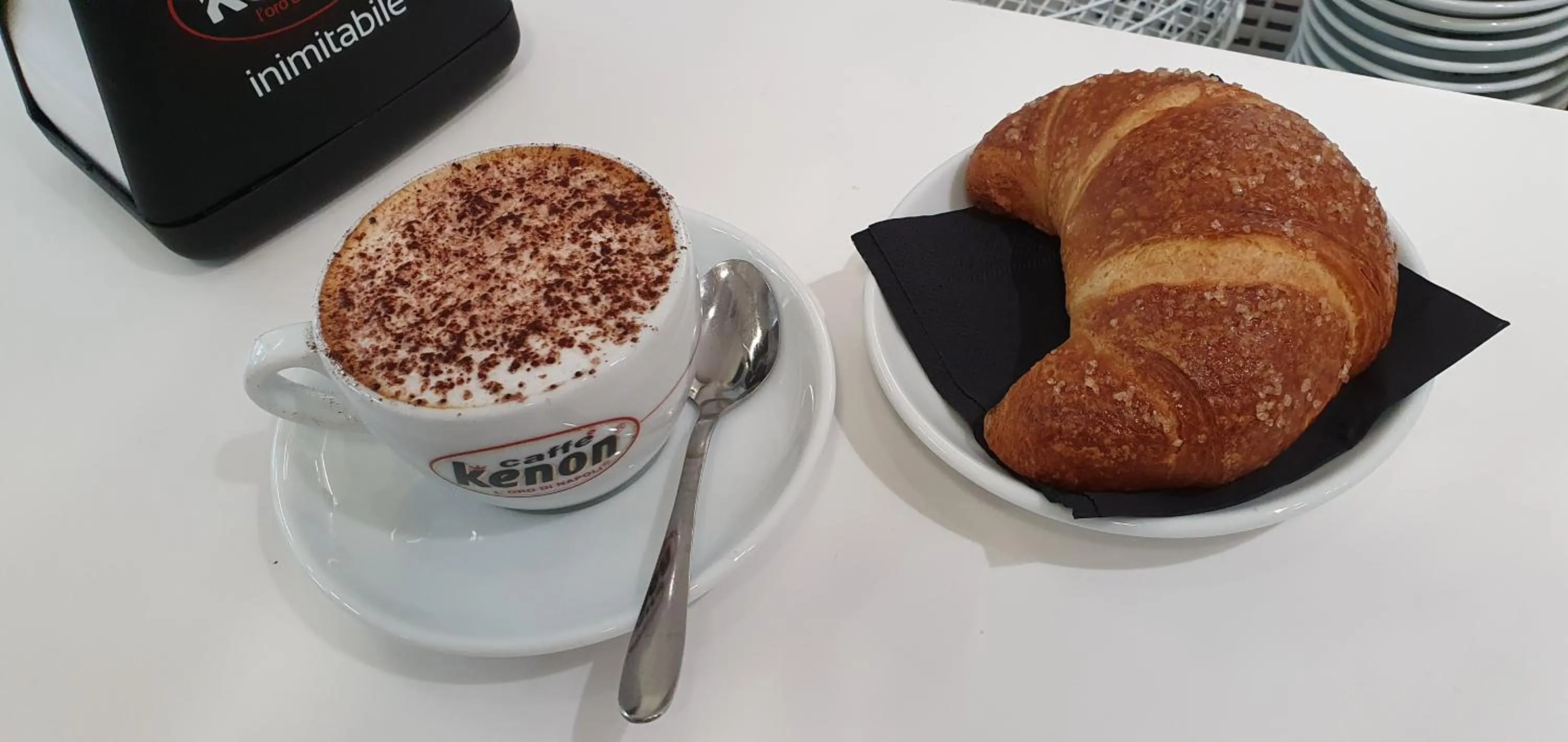 Restaurant/places to eat in Dimora Costantino