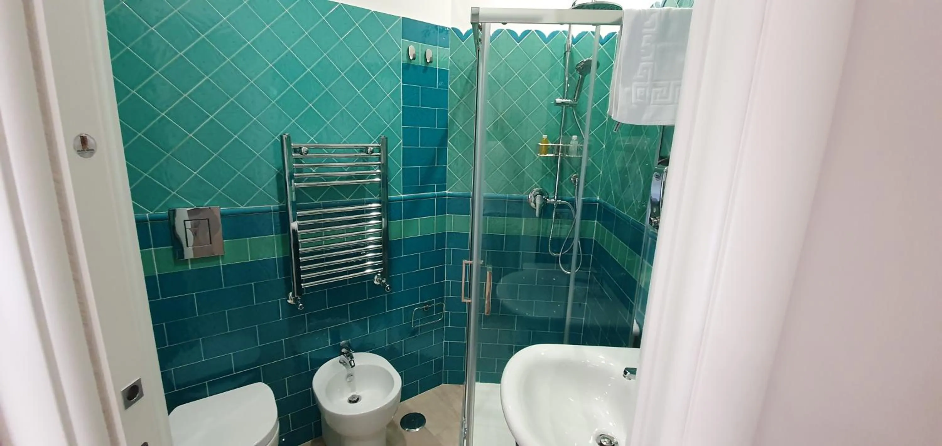 Toilet in Dimora Costantino