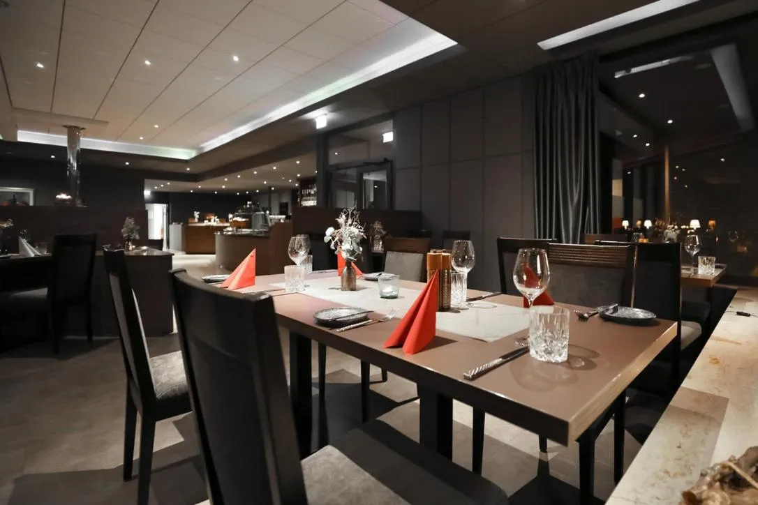 Restaurant/places to eat in Bergmark Hotel