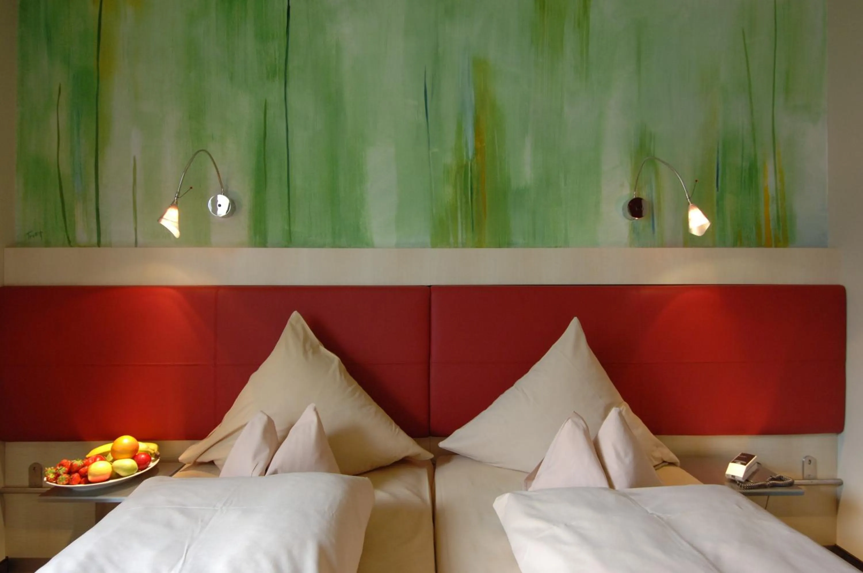 Photo of the whole room, Bed in Mintrops Land Hotel Burgaltendorf