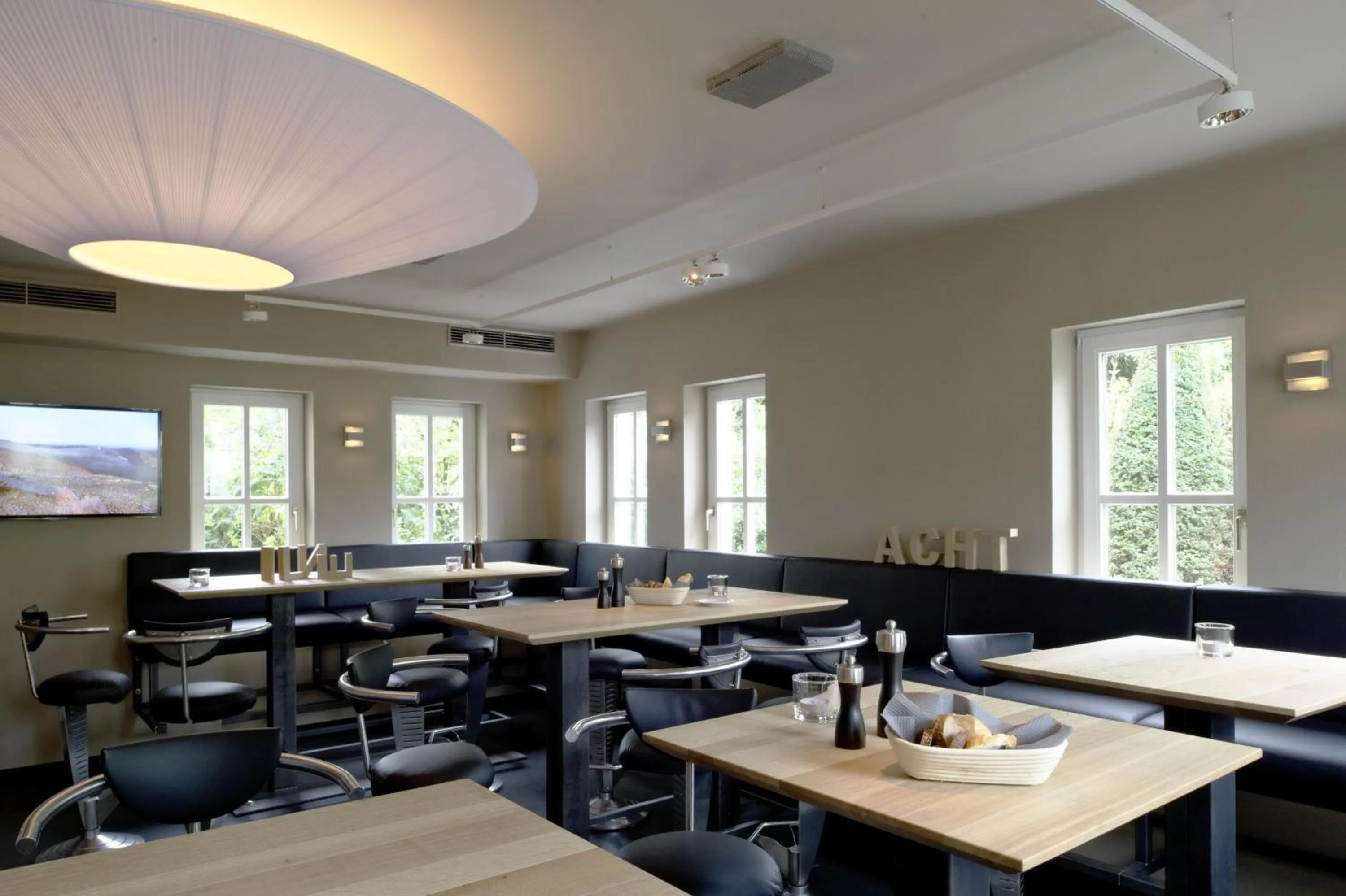 Restaurant/places to eat in Mintrops Land Hotel Burgaltendorf