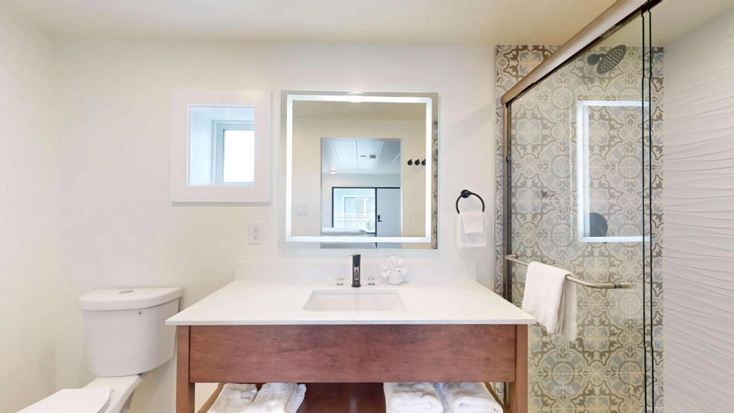 Bathroom in The Atlantic, BW Signature Collection