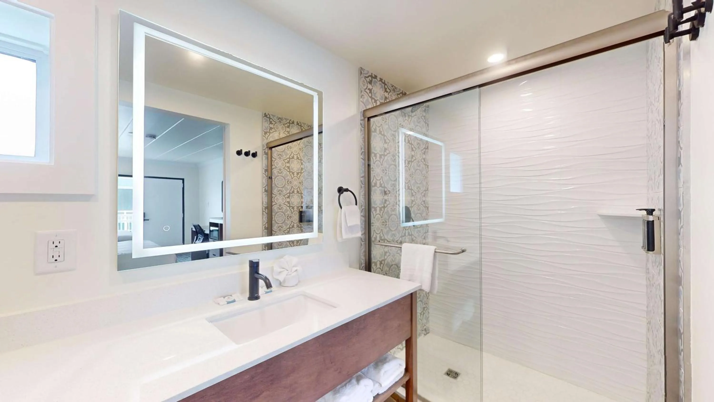 Bathroom in The Atlantic, BW Signature Collection