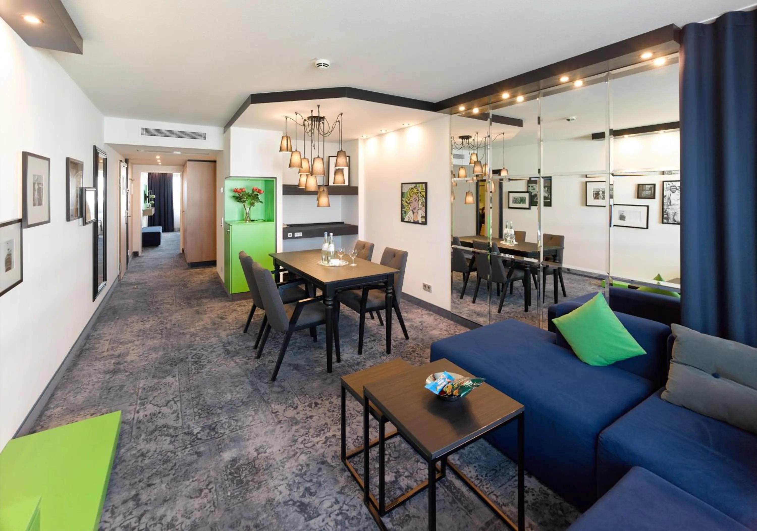 Photo of the whole room in Holiday Inn Stuttgart by IHG