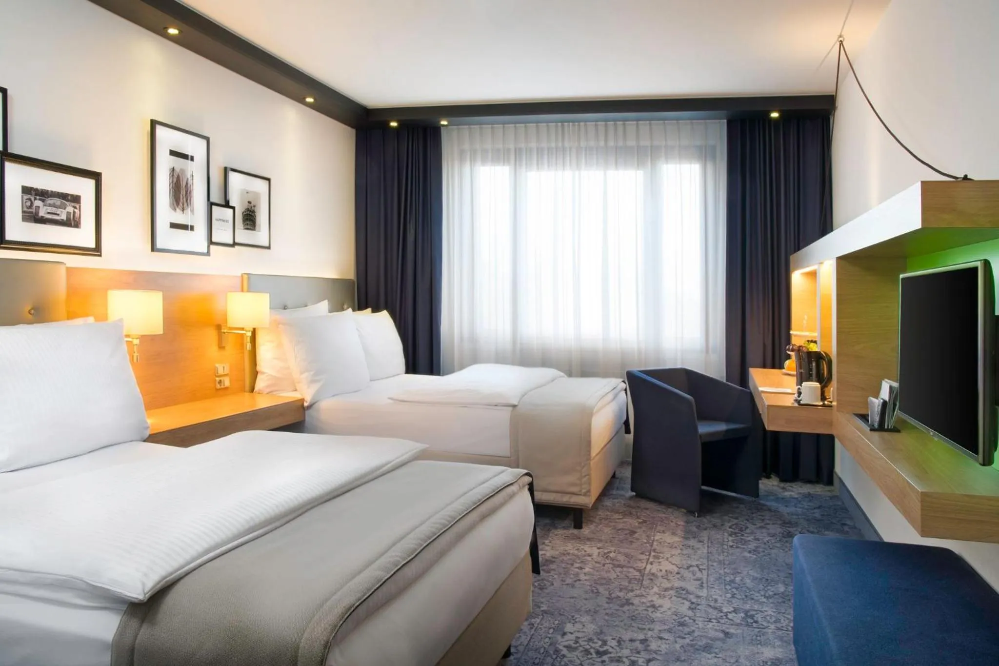 Photo of the whole room, Bed in Holiday Inn Stuttgart by IHG