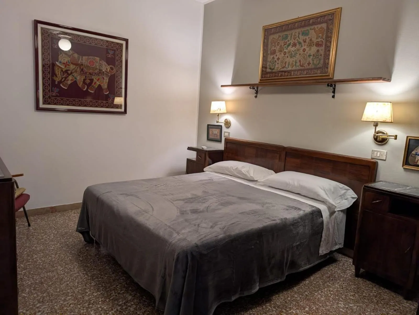 Bed in VILLA ANTONIETTA Rooms & Coffee