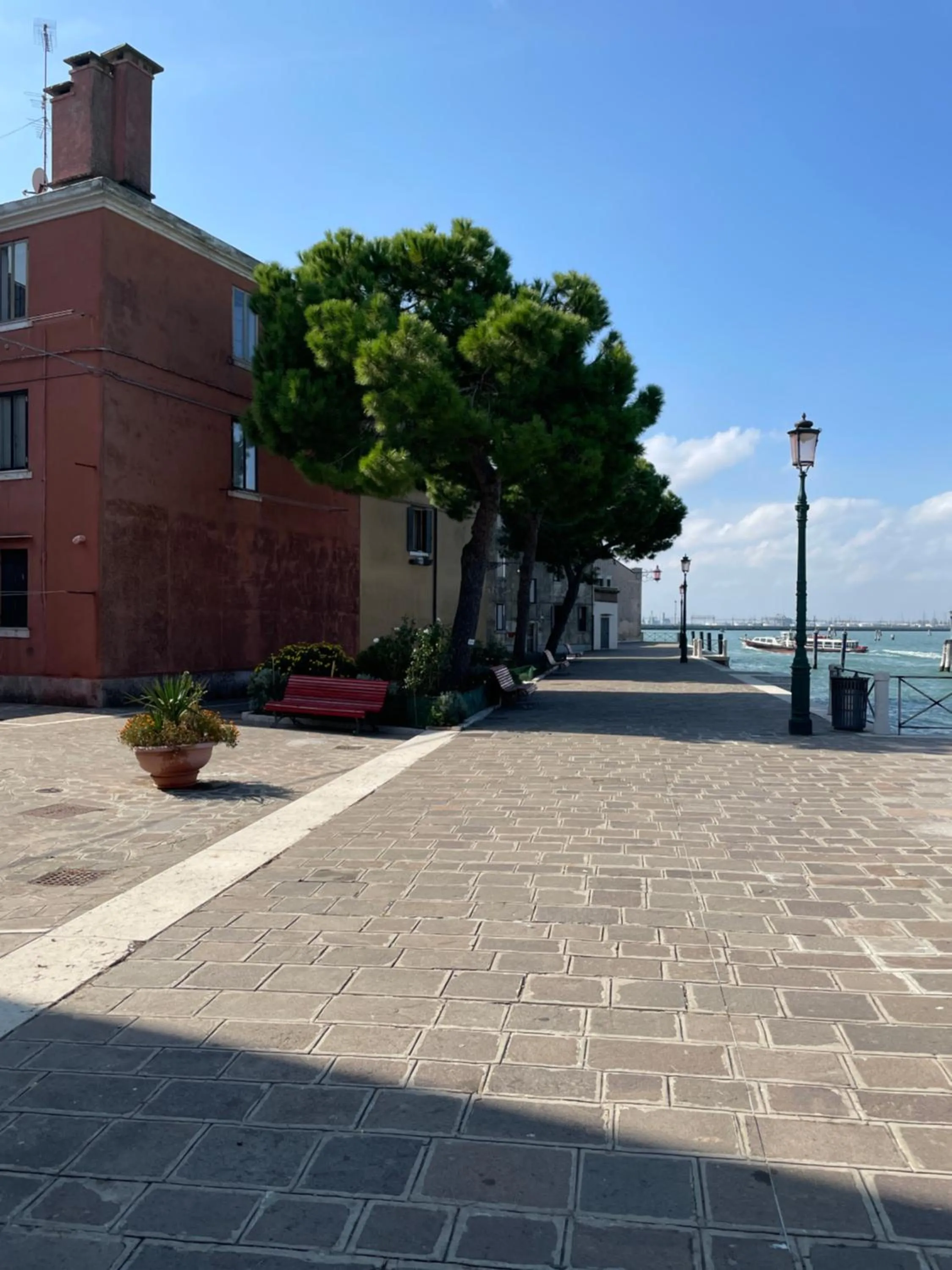 Street view in casa in venezia 2019