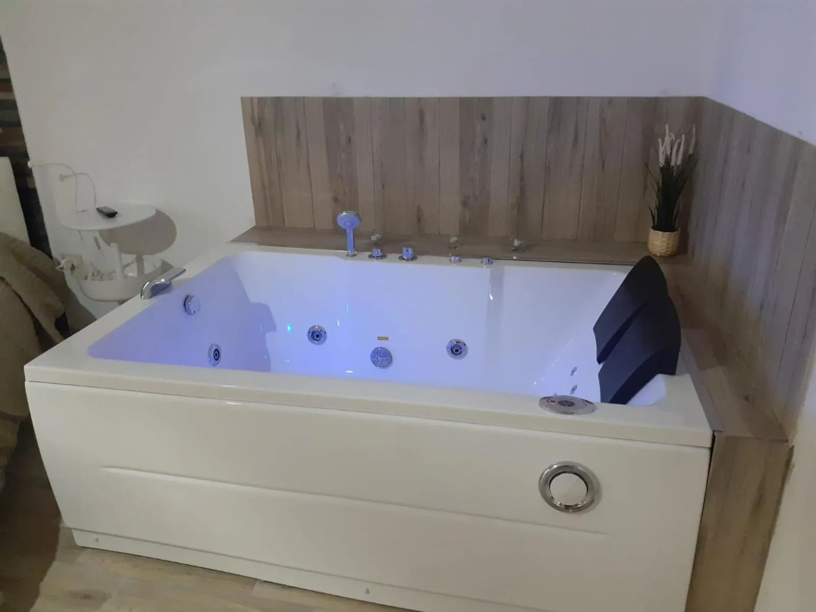 Hot Tub in Le tre meraviglie a 200 m dal mare