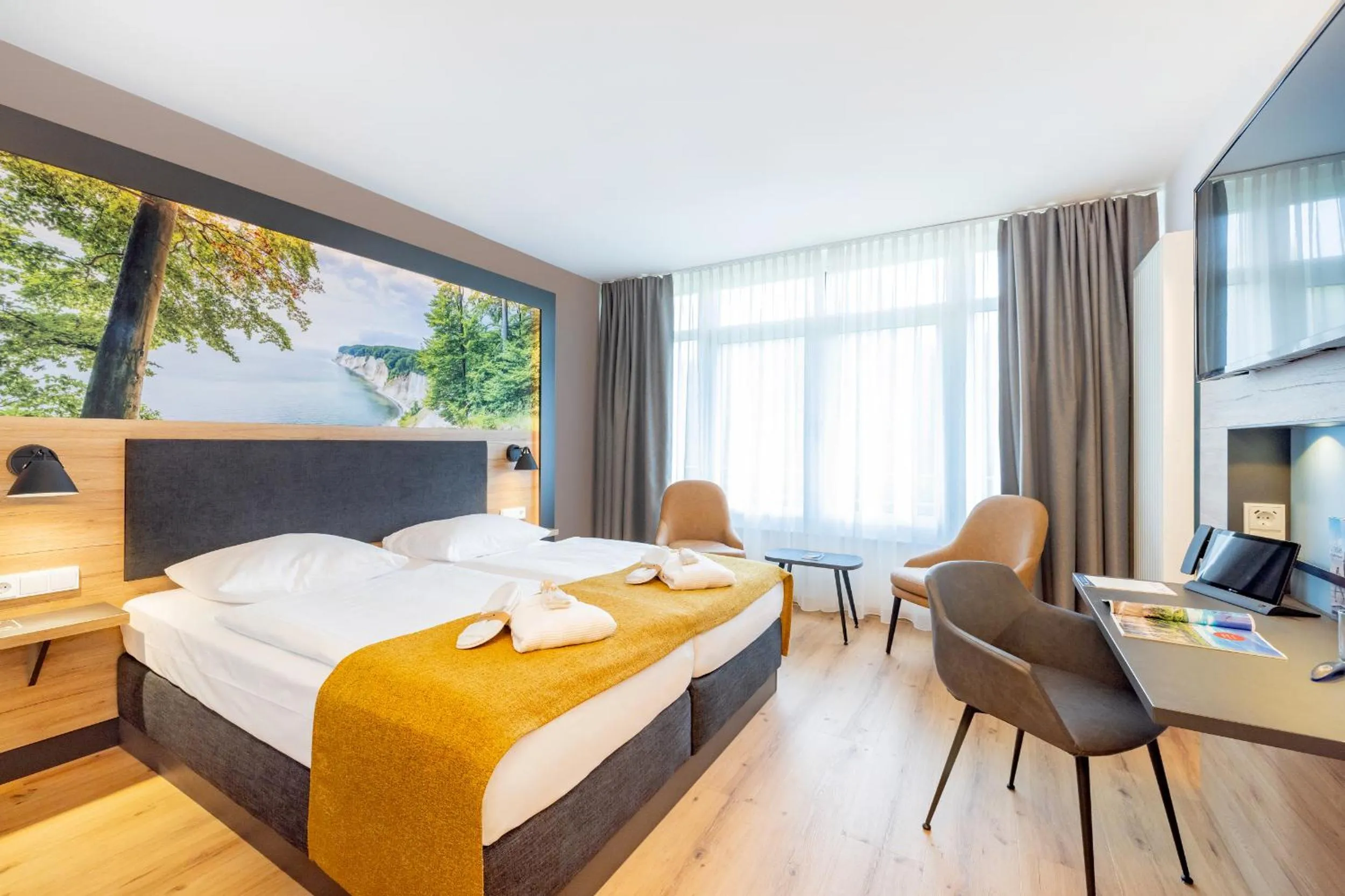 Photo of the whole room, Bed in Parkhotel Rügen