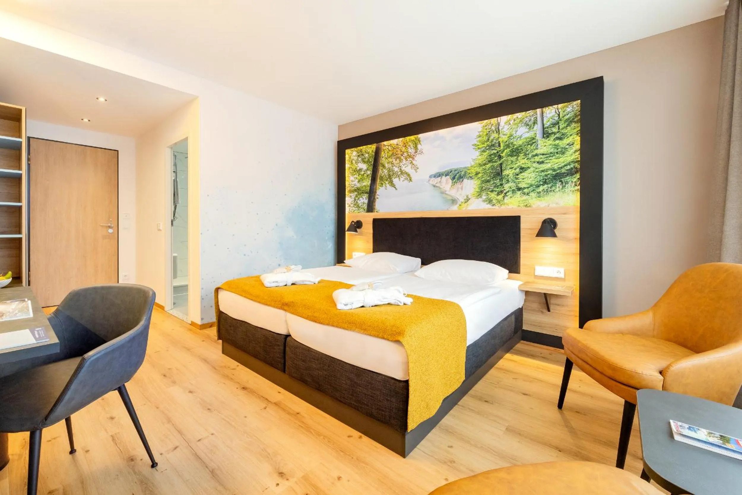 Photo of the whole room, Bed in Parkhotel Rügen