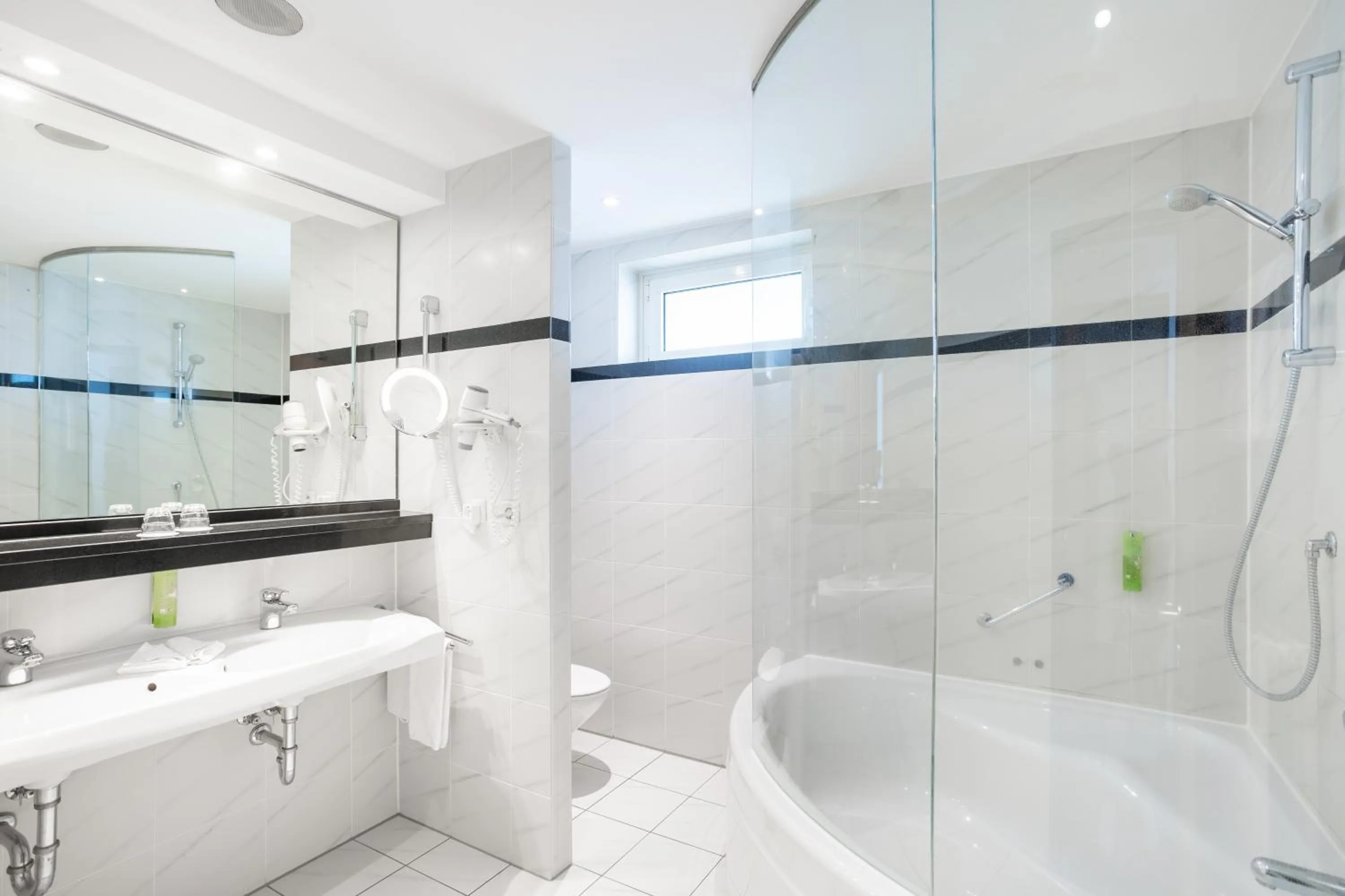 HI Hotel International Hamburg