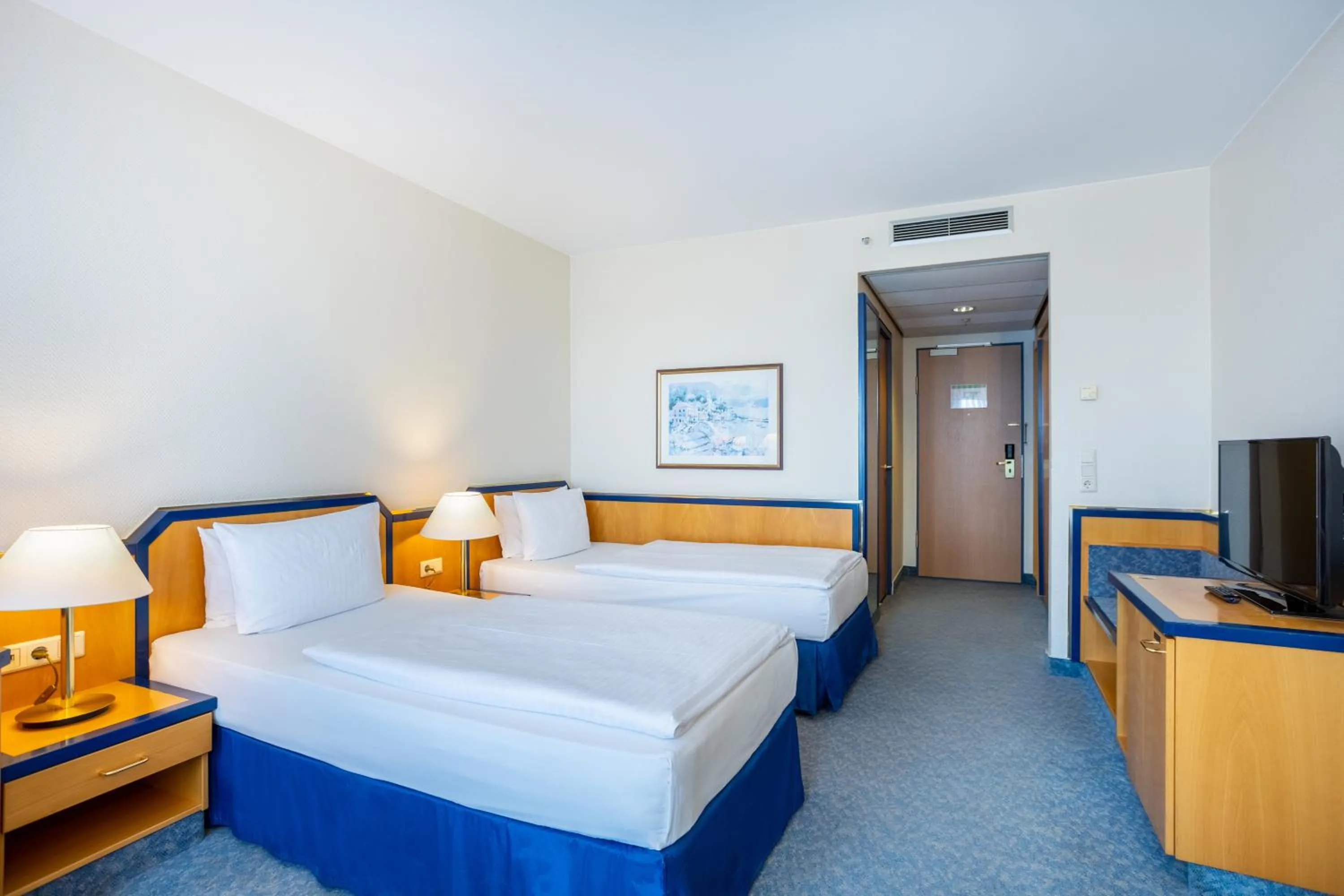 Bed in HI Hotel International Hamburg