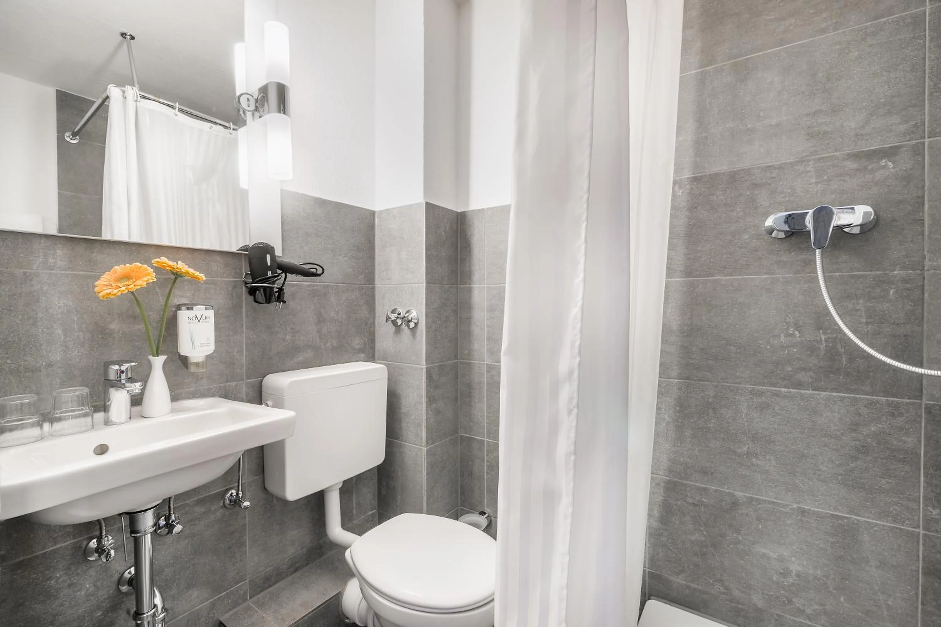 Bathroom in Signature Hotel Astoria