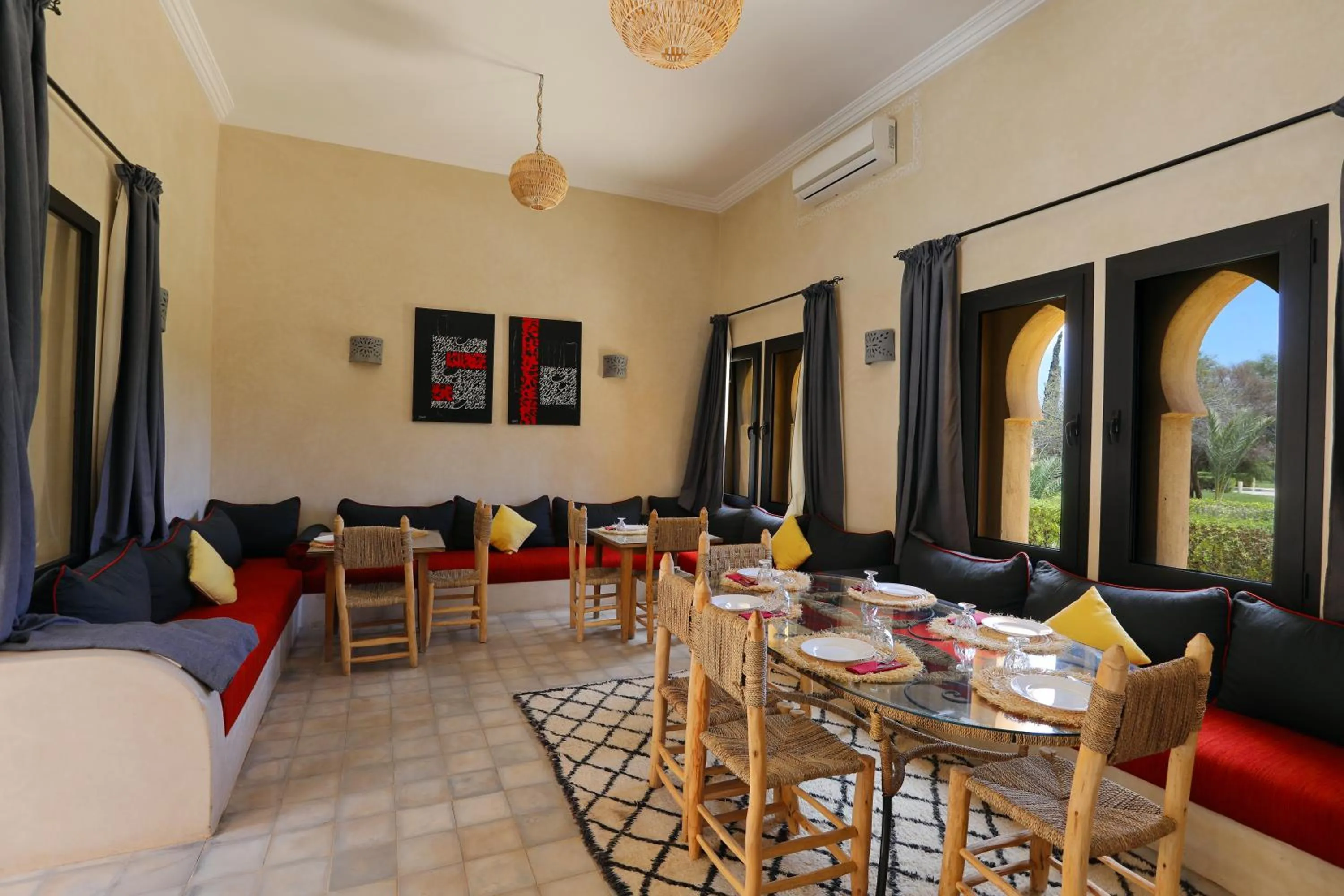 Restaurant/places to eat in Atlas Widan