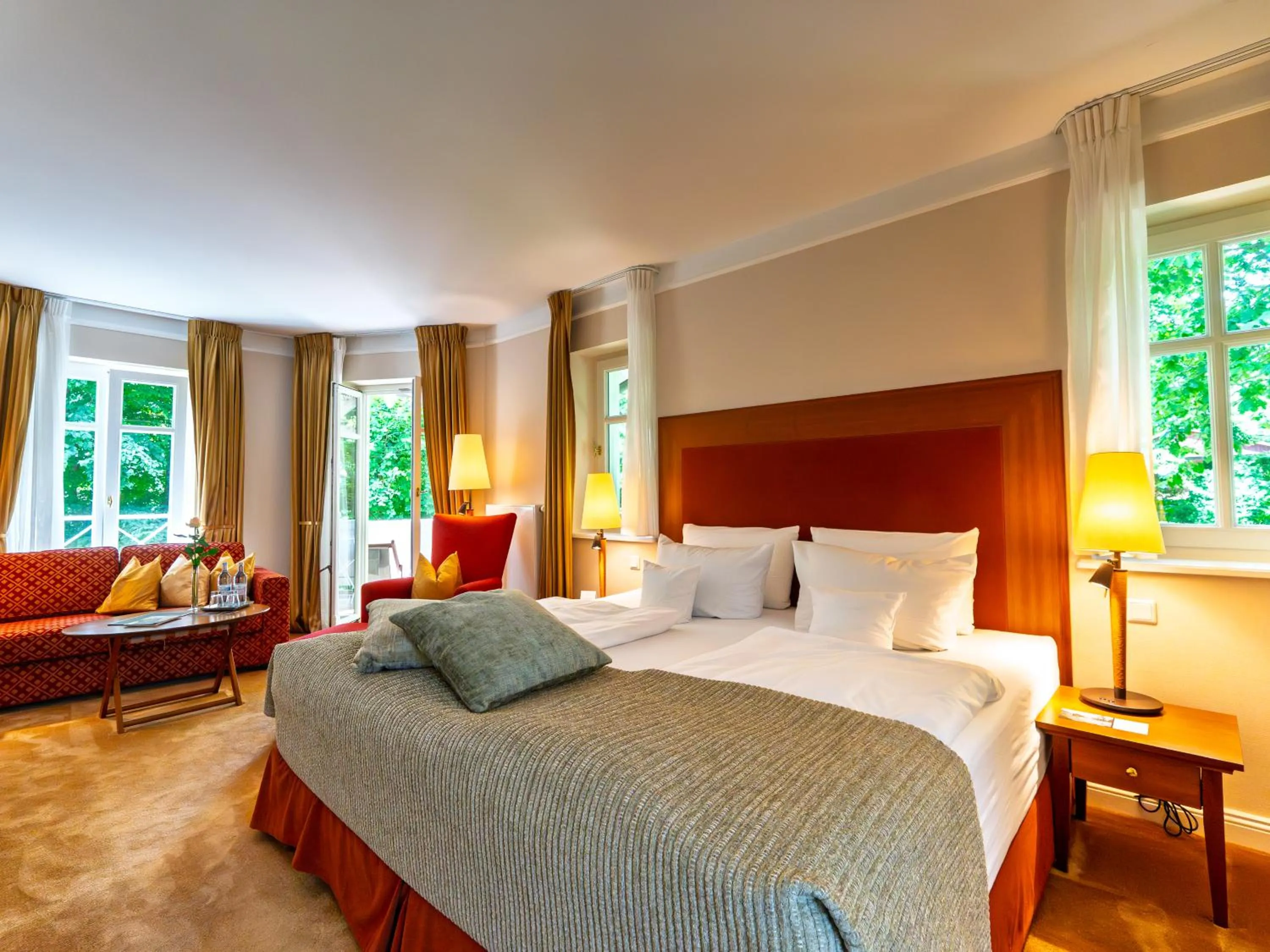 Photo of the whole room, Bed in ROEWERS Privathotel & Spa