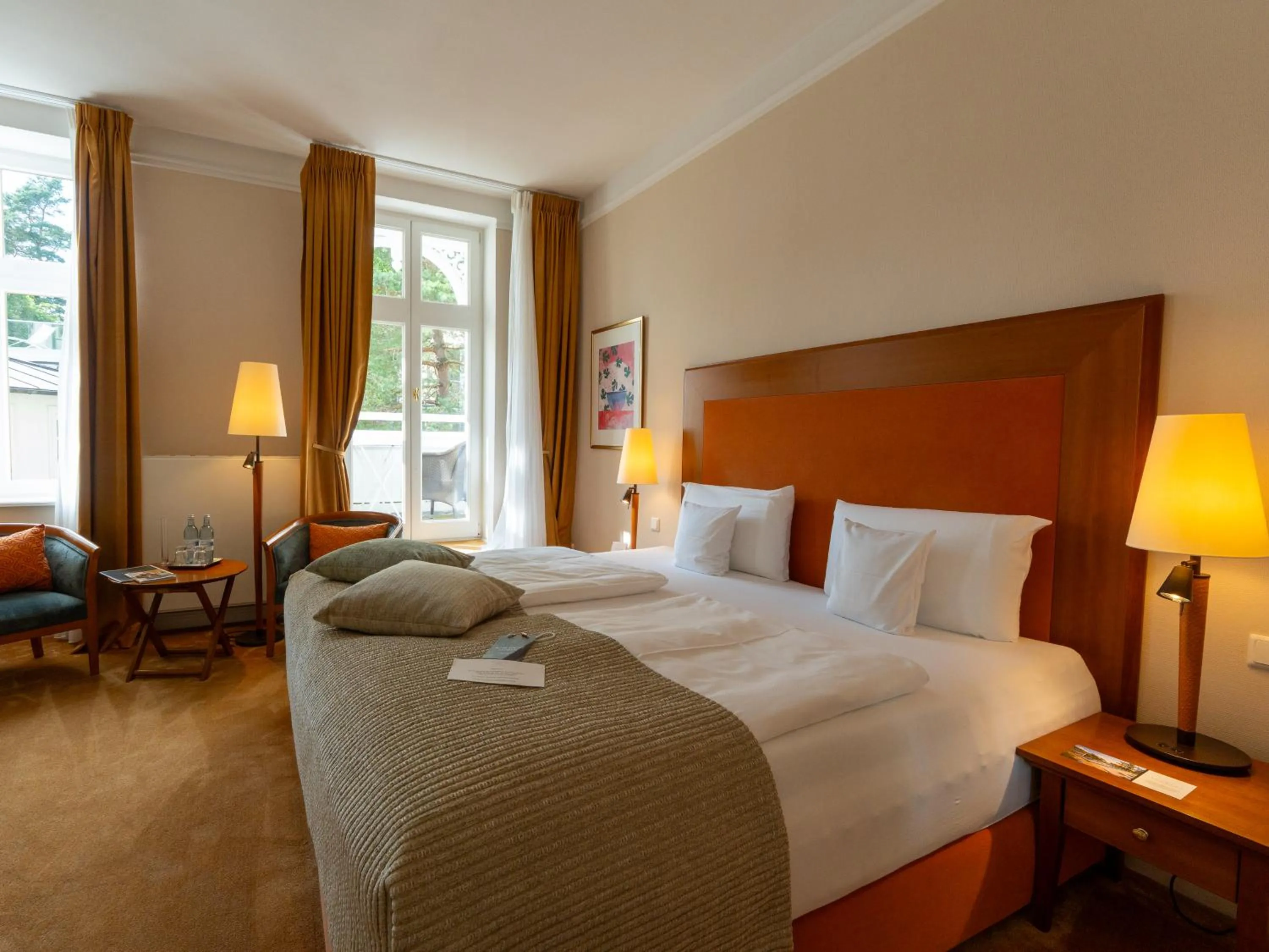 Photo of the whole room, Bed in ROEWERS Privathotel & Spa