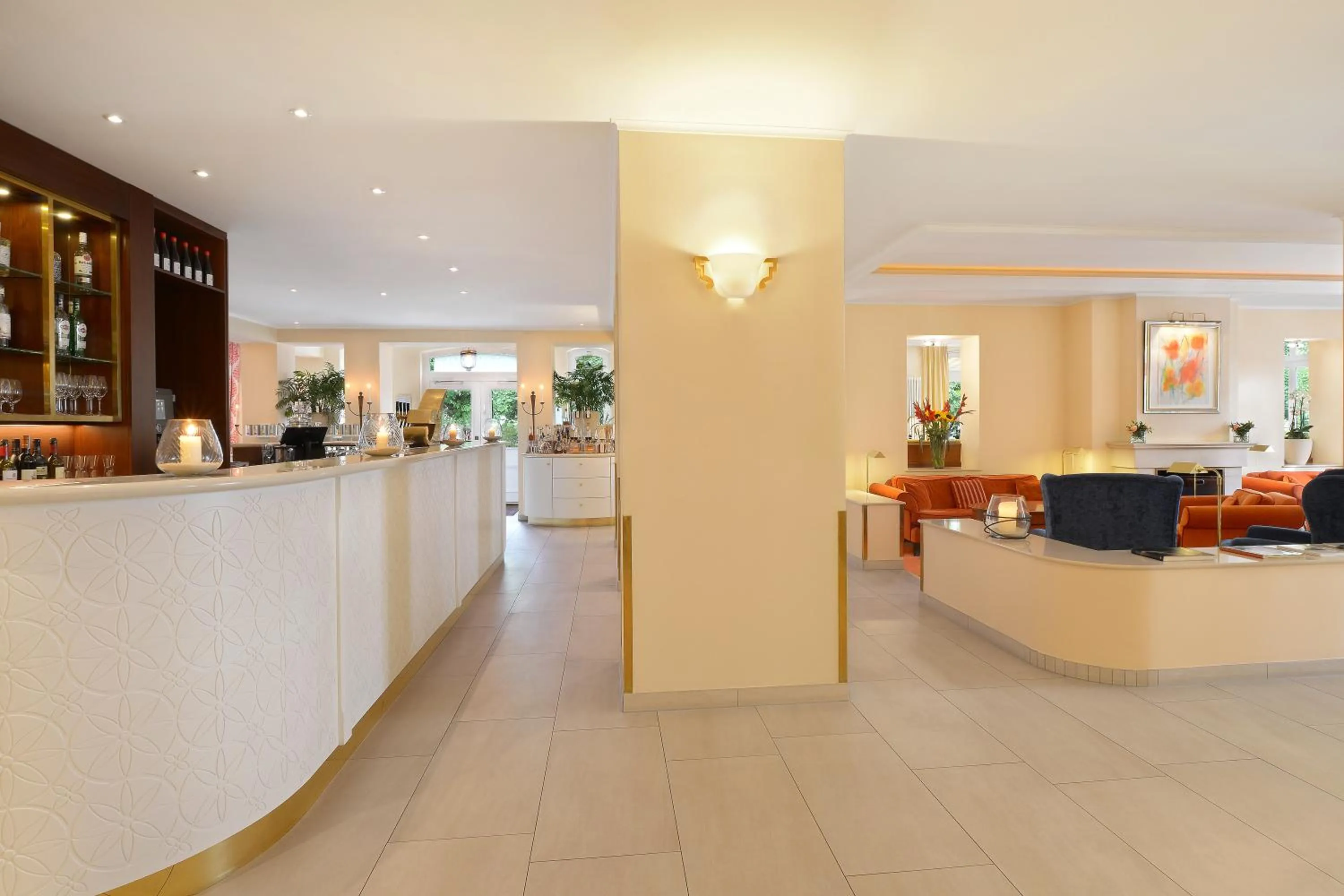 Lobby or reception in ROEWERS Privathotel & Spa