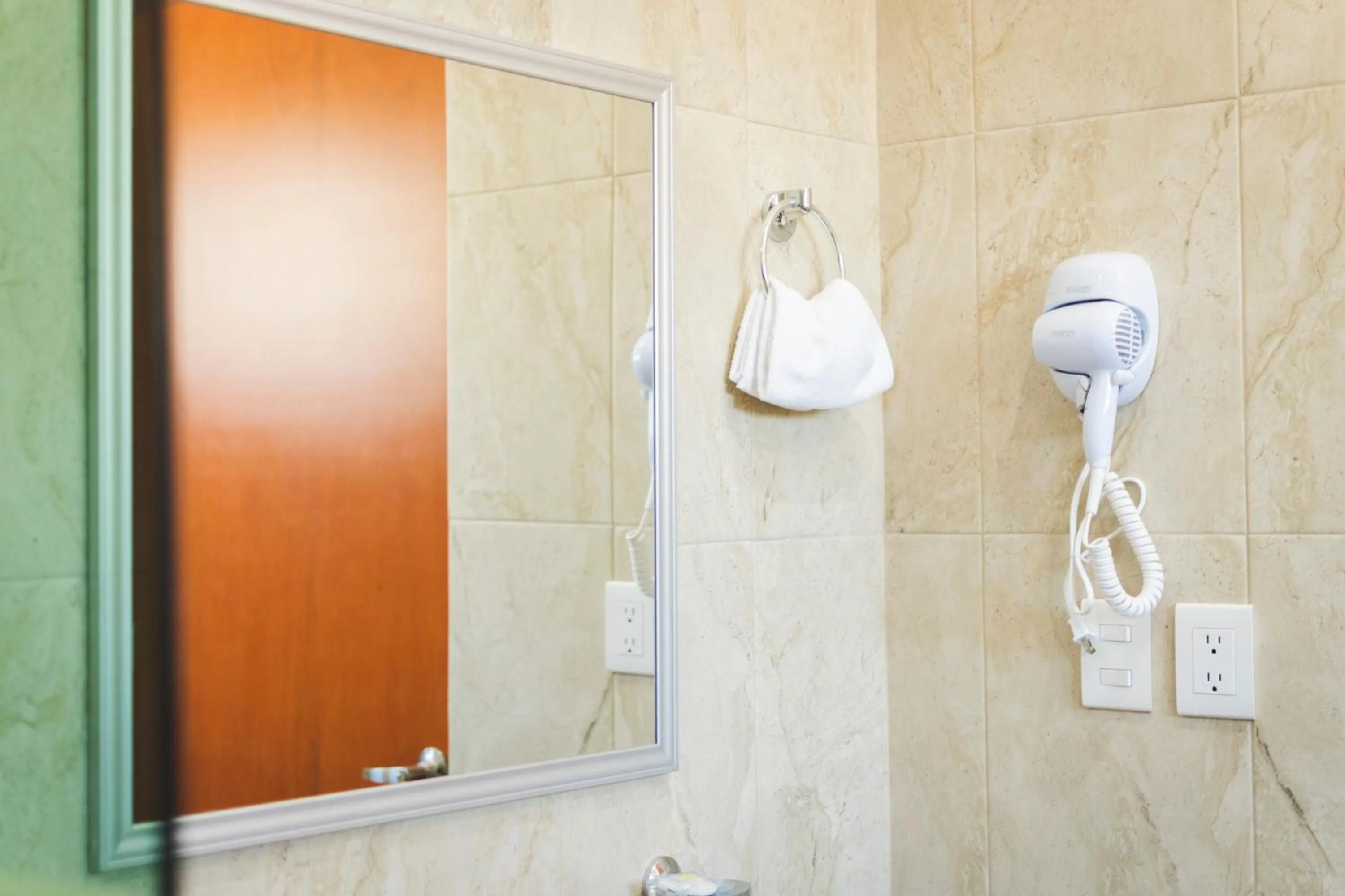 Bathroom in La Lola Hotel & Suites