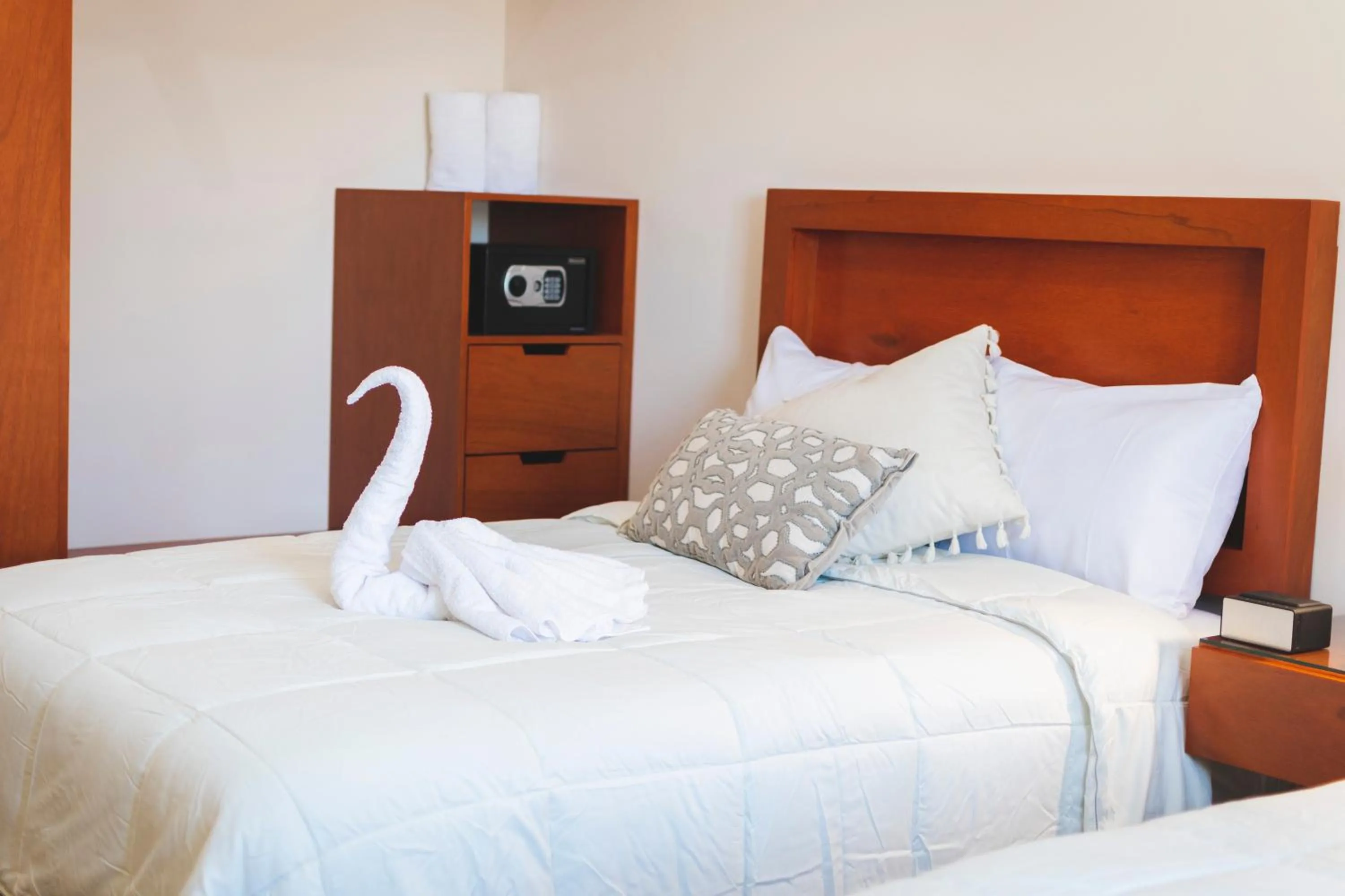 Bedroom, Bed in La Lola Hotel & Suites