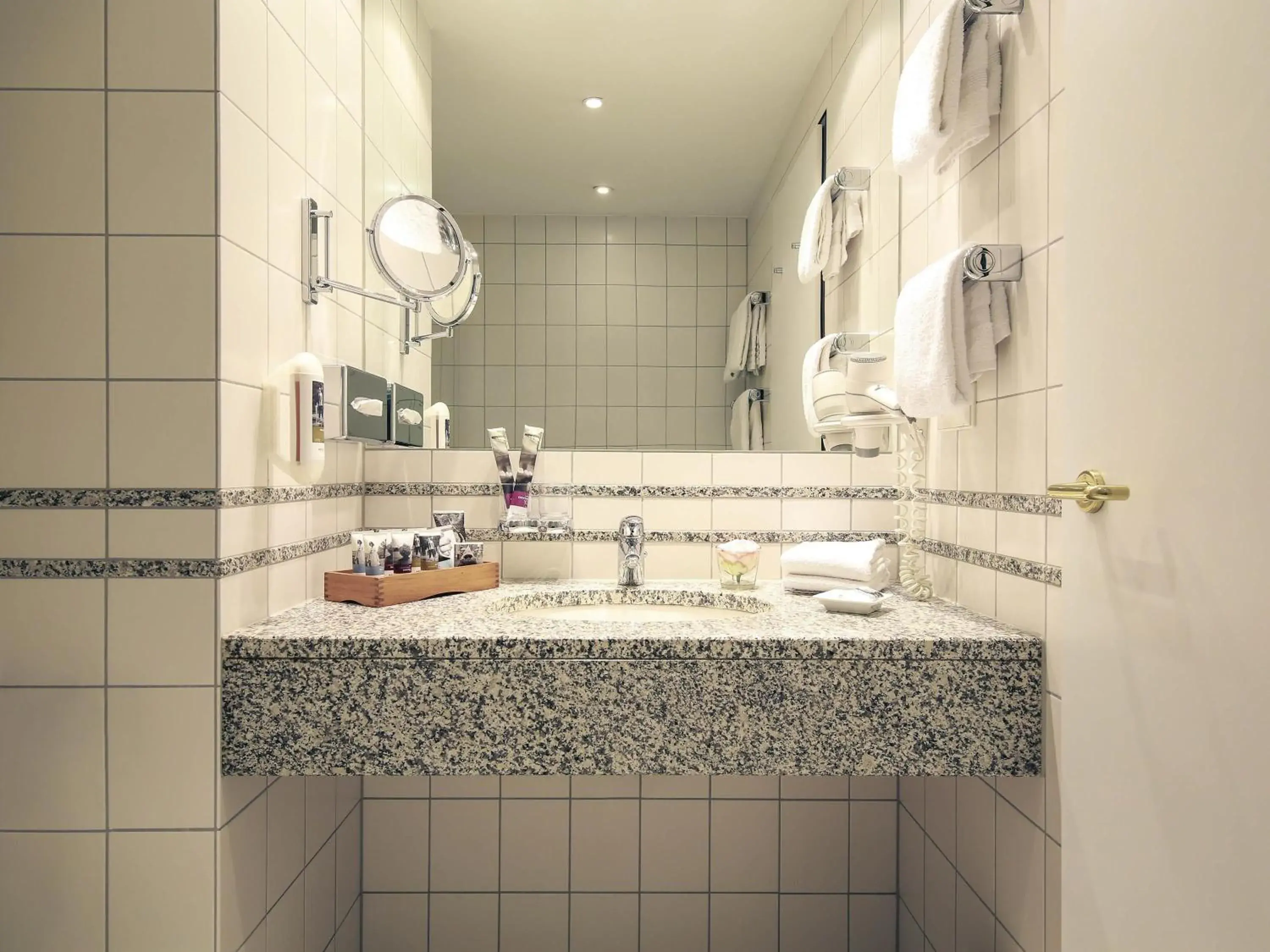 Bedroom in Mercure Hotel Plaza Essen Bedroom in Mercure Hotel Plaza Essen