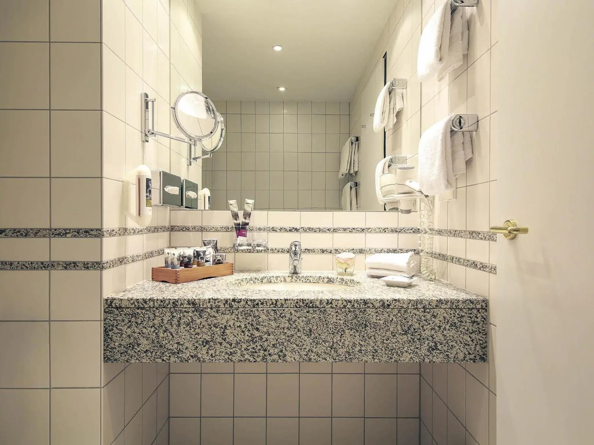 Bedroom in Mercure Hotel Plaza Essen Bedroom in Mercure Hotel Plaza Essen