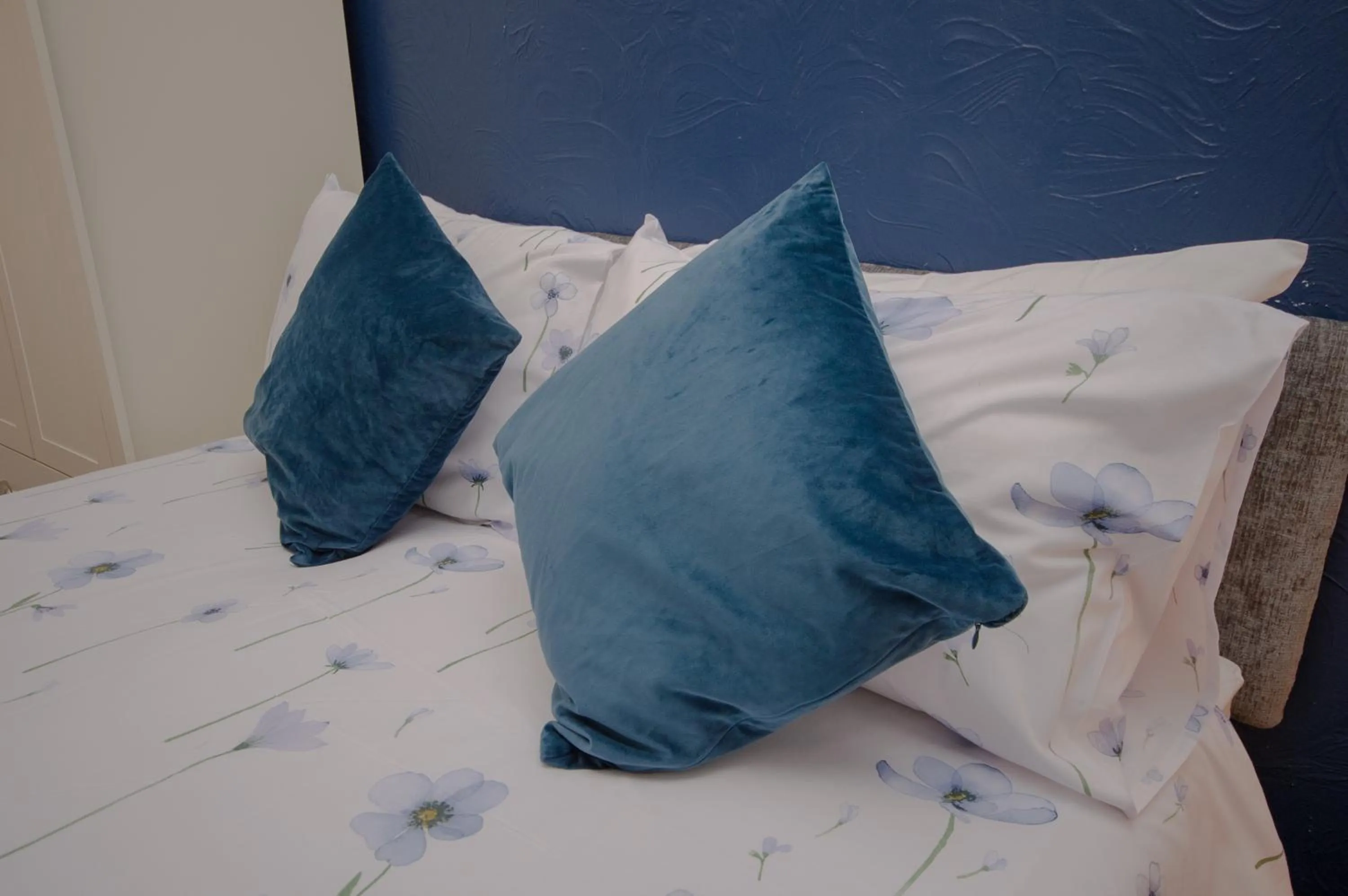 Bedroom, Bed in The Ferndale Hotel