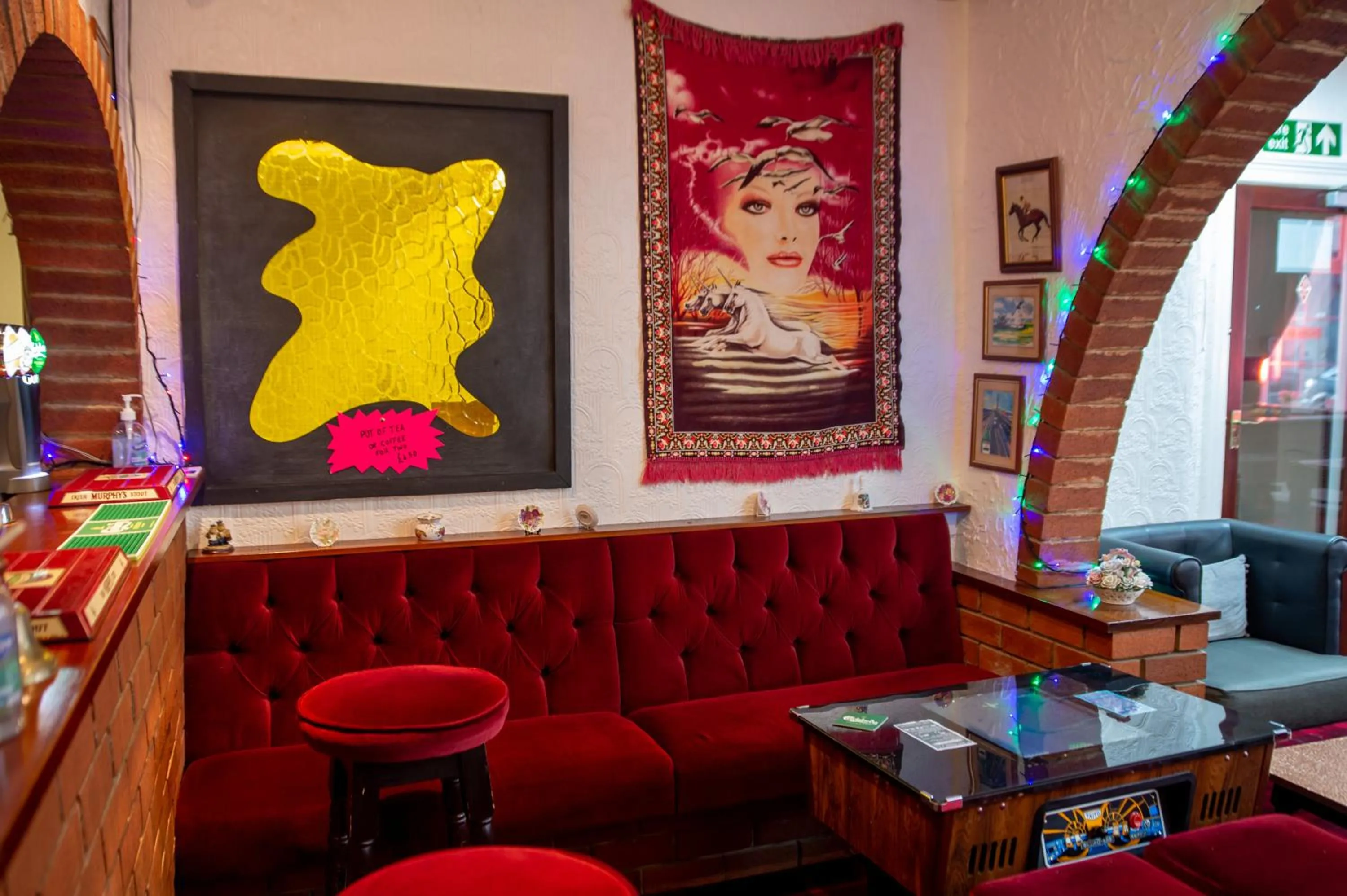 Lounge or bar in The Ferndale Hotel