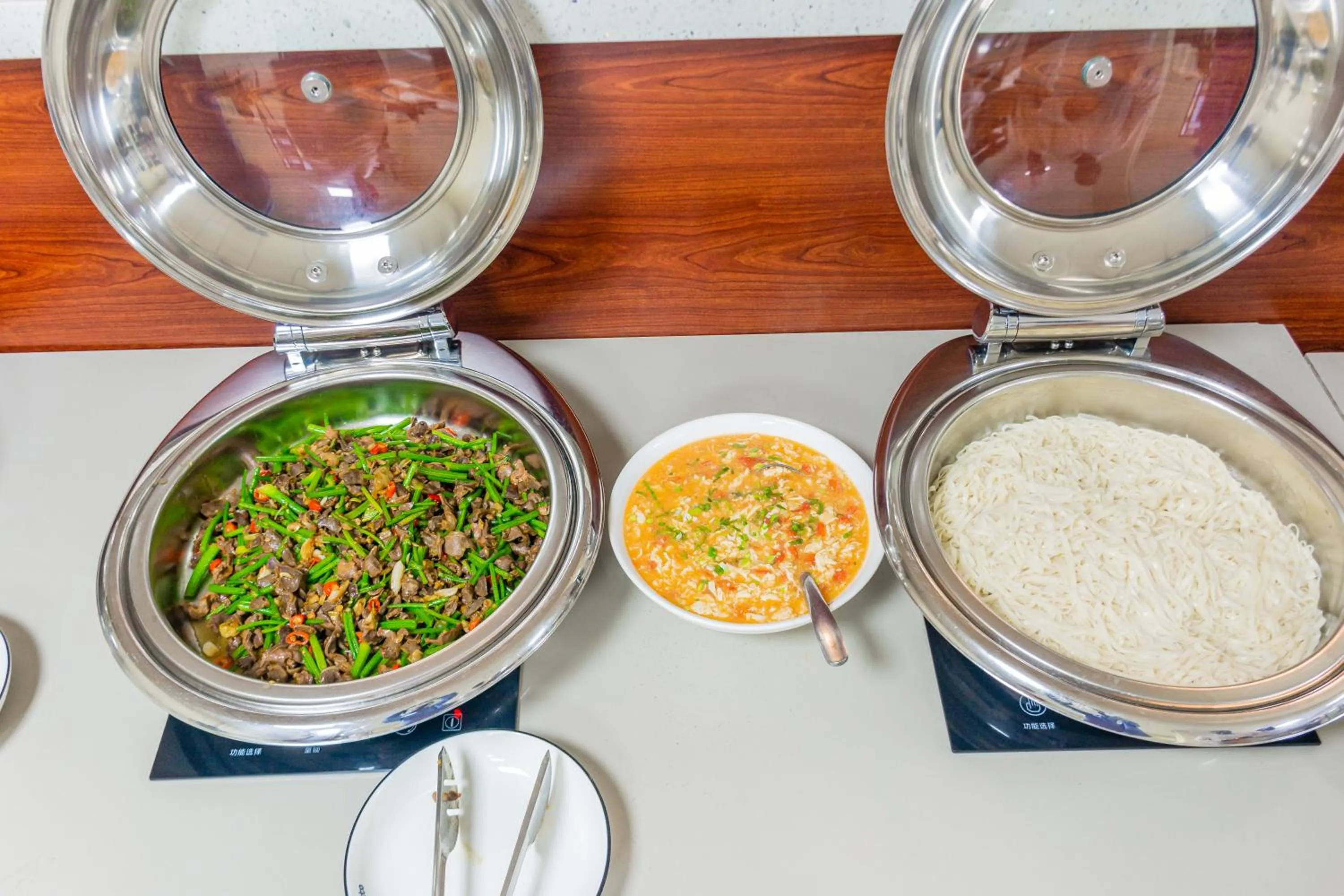 Lunch in Phoenix Apartment by LINK