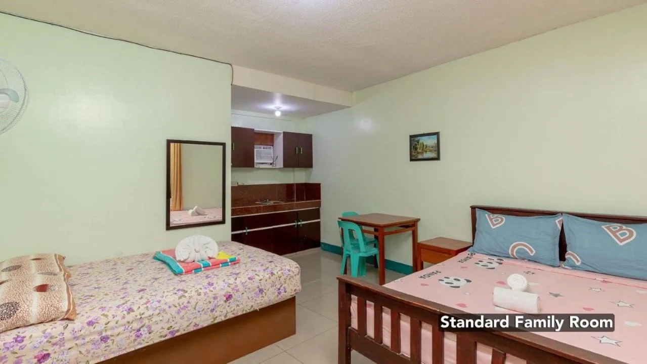 Bed in JEMZ Tagaytay Budget Transient