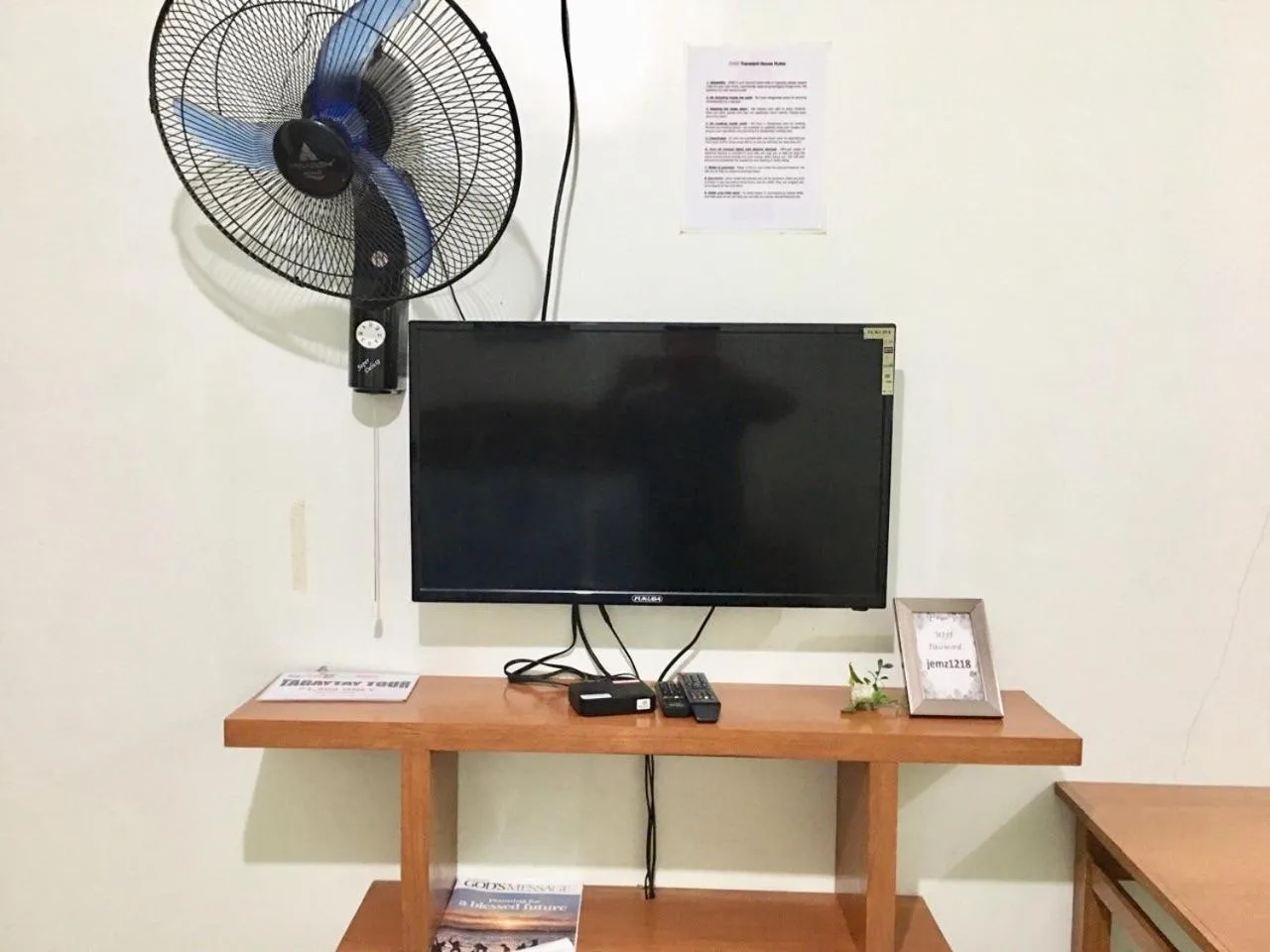 JEMZ Tagaytay Budget Transient